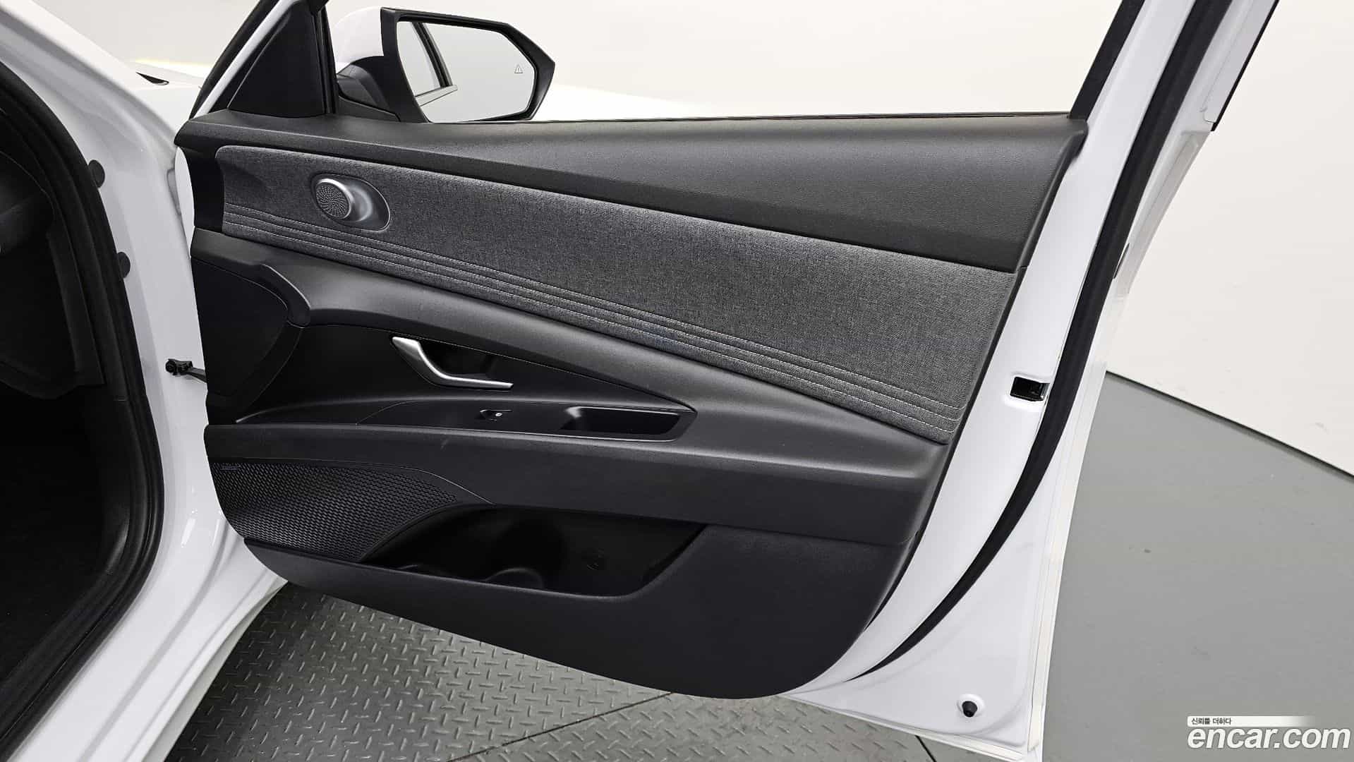 AVANTE Hyundai 2020.6-INNER-034