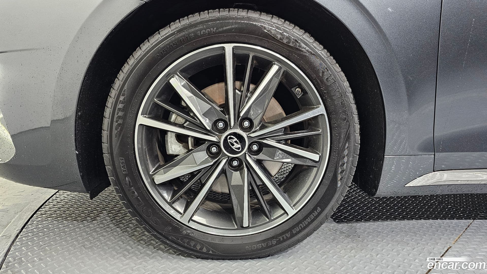 Main__Slider__Photo:Grandeur Hyundai 2022.6-4
