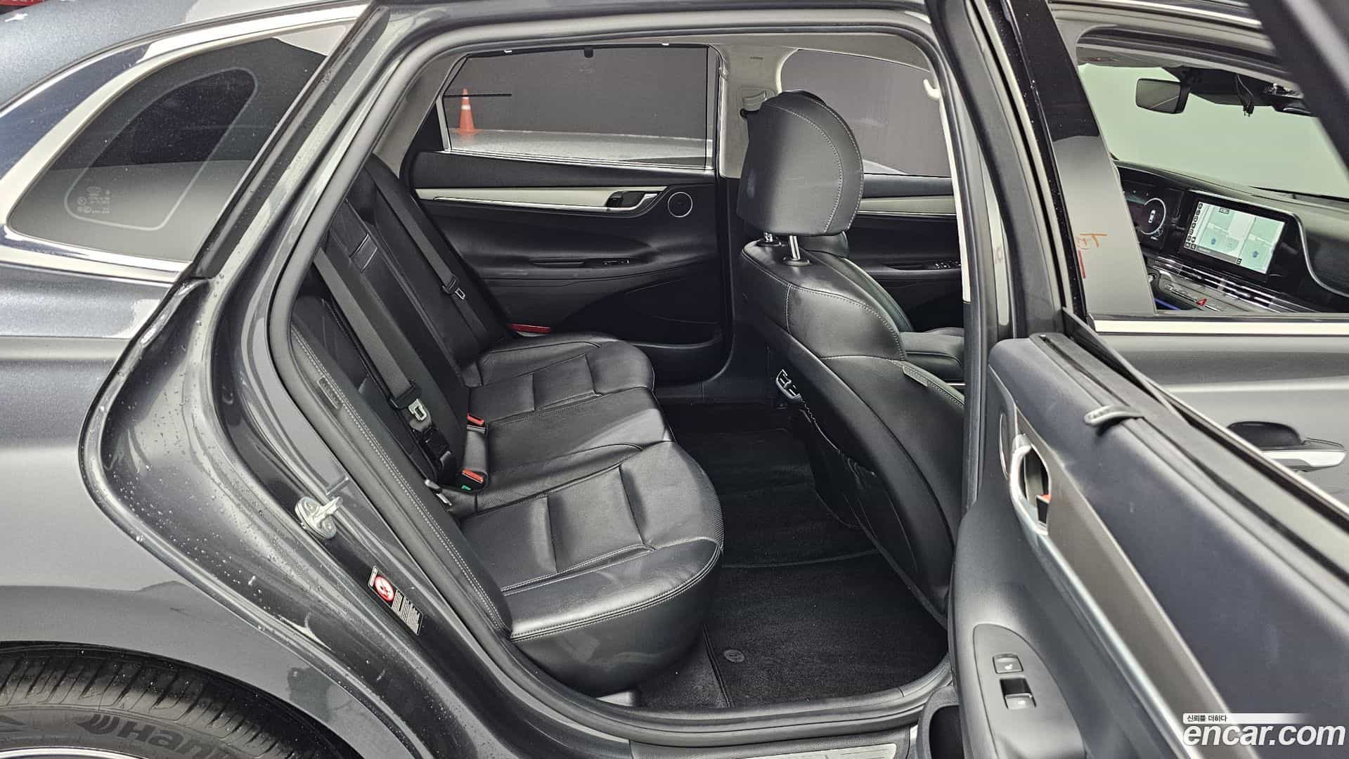 Grandeur Hyundai 2022.6-OPTION-015
