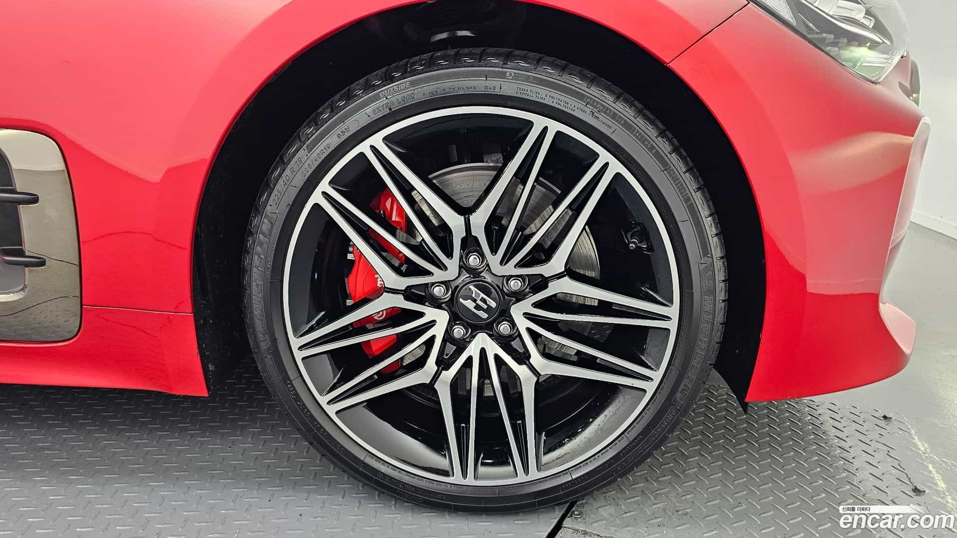 Stinger Kia 2021.1-OUTER-031