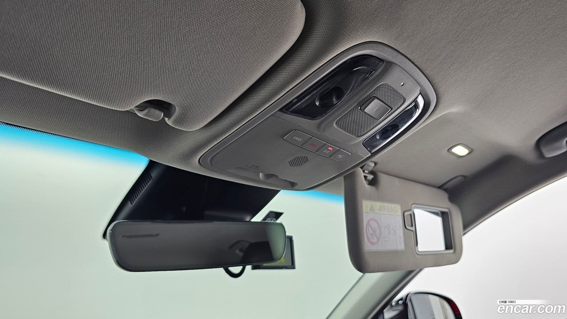 Main__Slider__Photo:Stinger Kia 2021.1-27