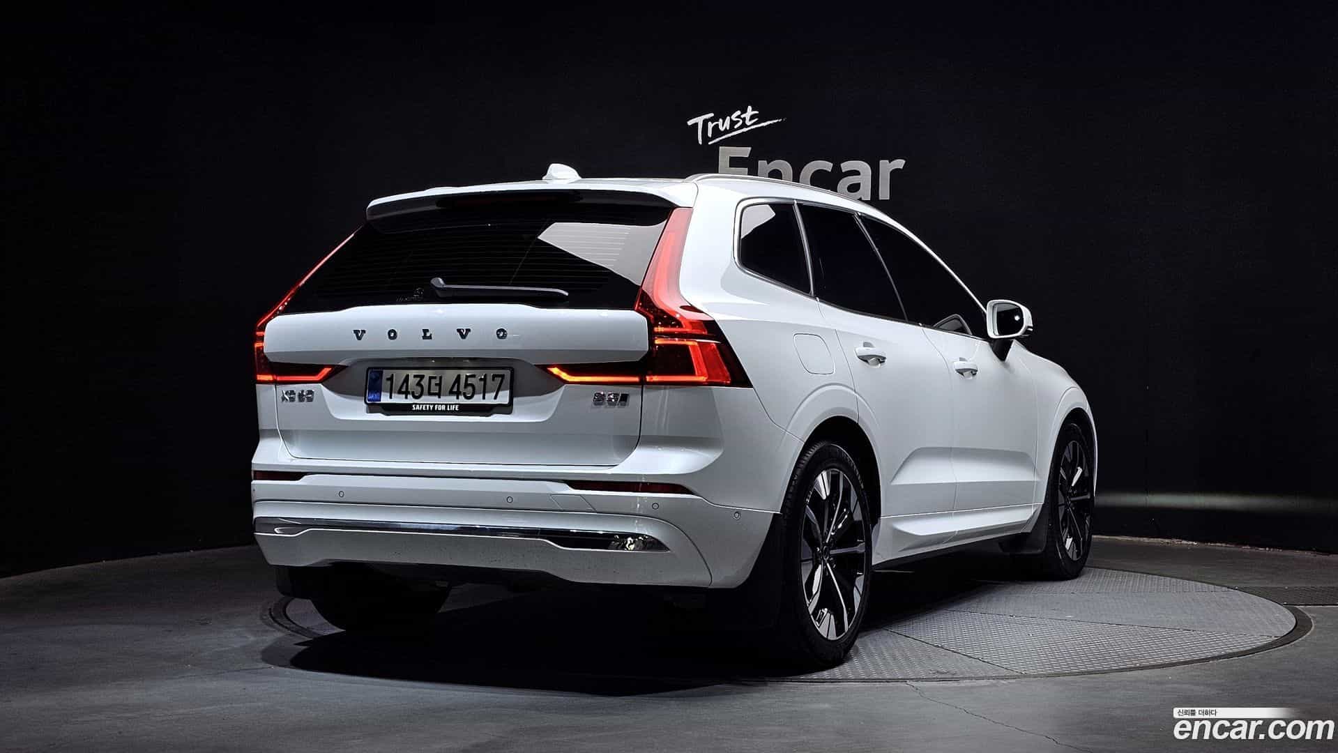 XC60 Volvo 2026.0-OUTER-002