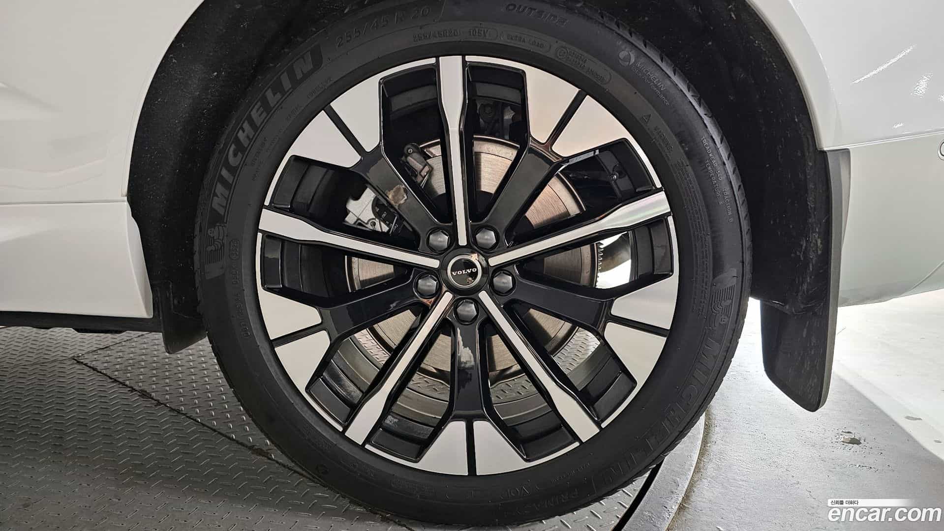 XC60 Volvo 2026.0-OUTER-031