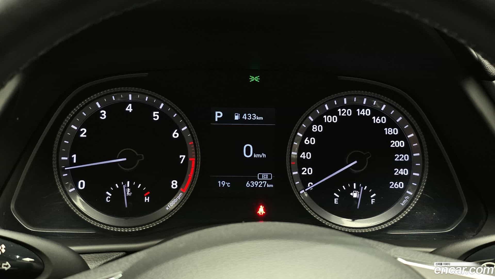 Sonata Hyundai 2019.4-INNER-008