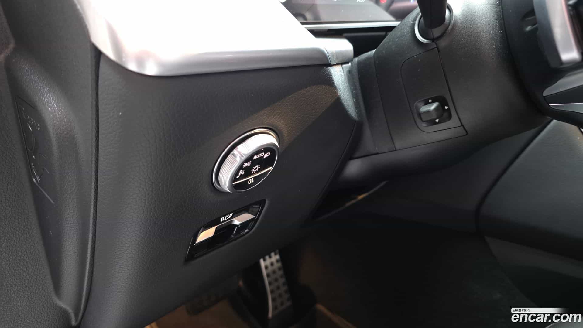 GLC-Class Mercedes-Benz 2024.0-OPTION-042