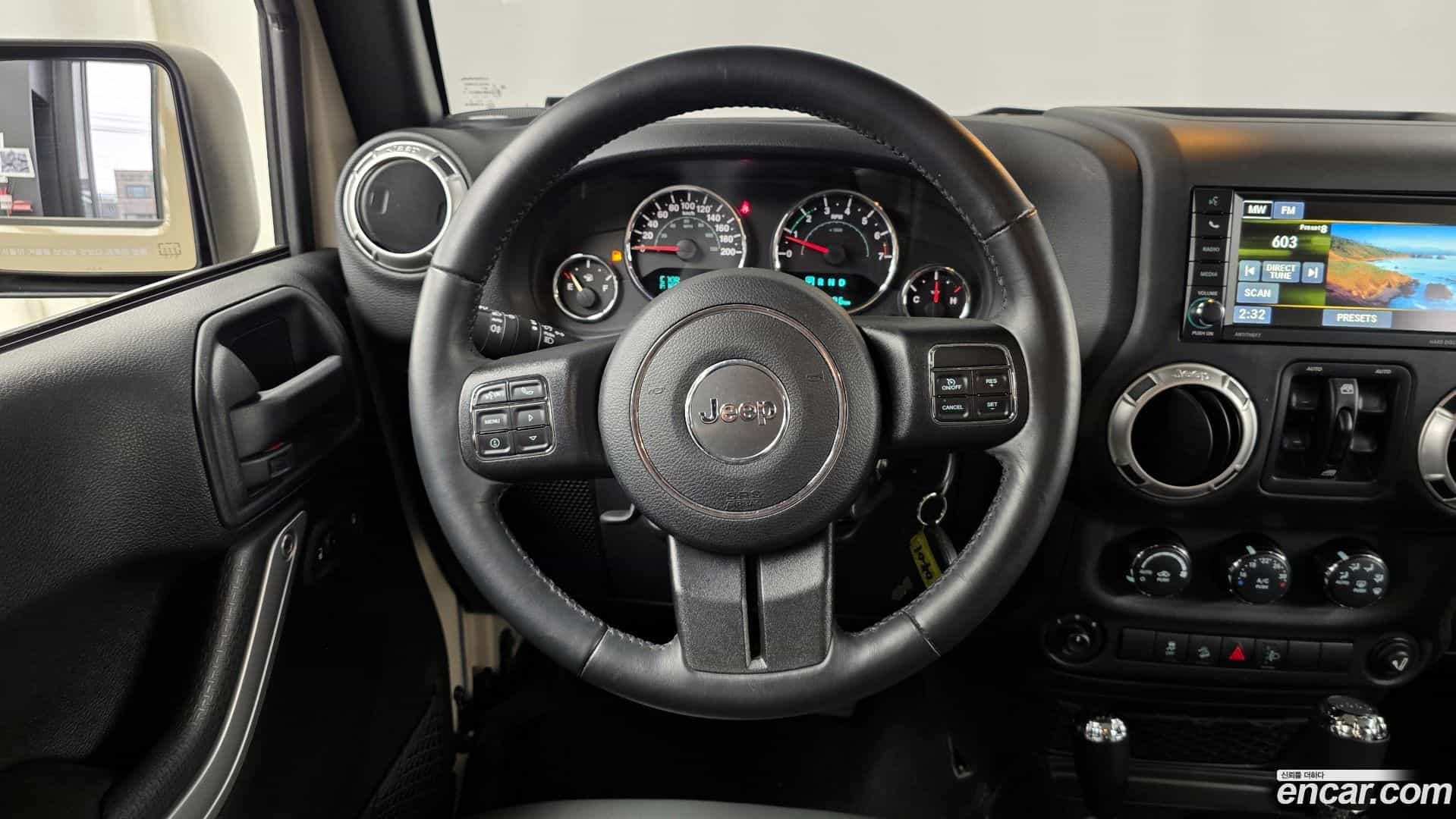 Wrangler Jeep 2016.8-OPTION-017