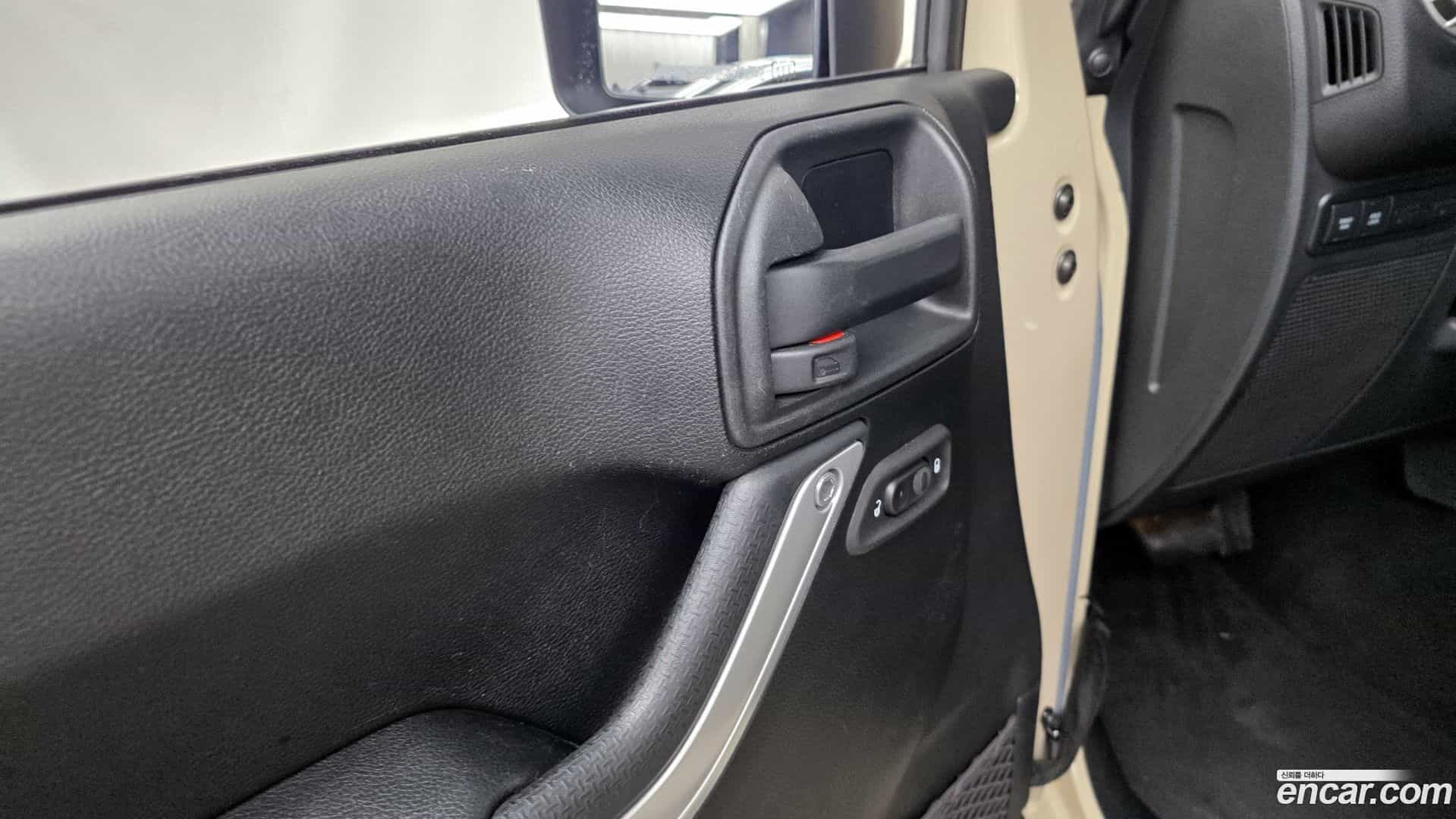 Wrangler Jeep 2016.8-OPTION-042
