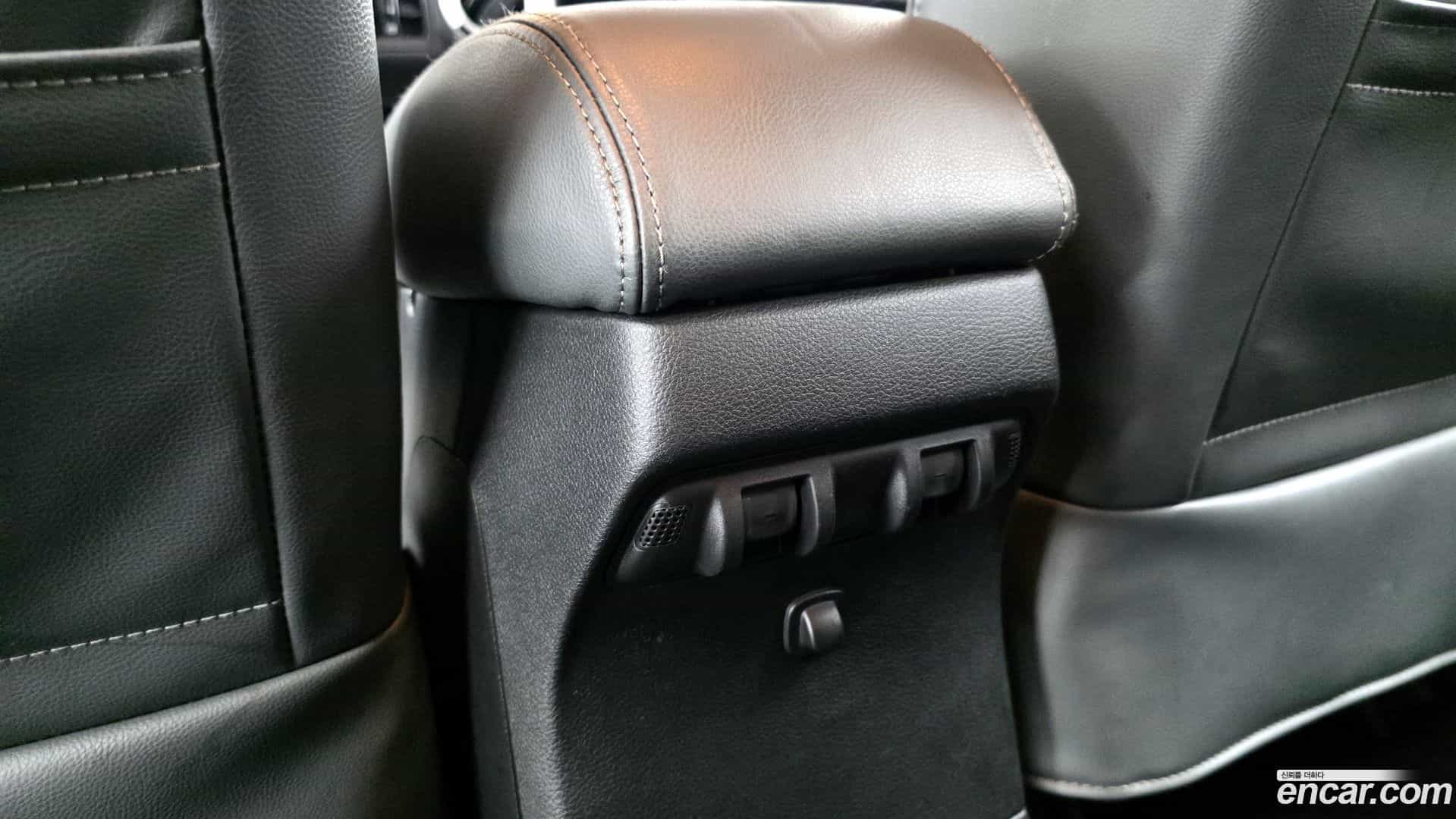 Wrangler Jeep 2016.8-OPTION-043