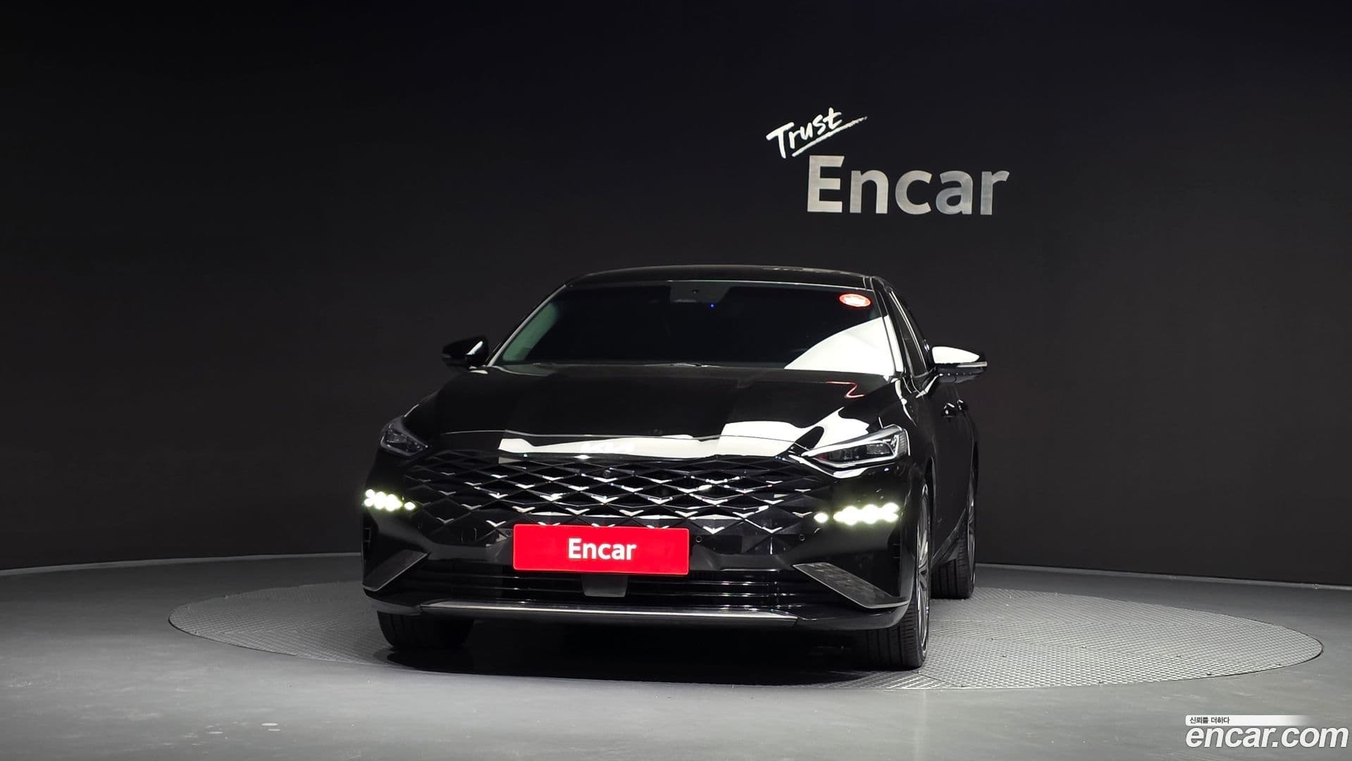 Main__Slider__Photo:K8 Kia 2021.4-2
