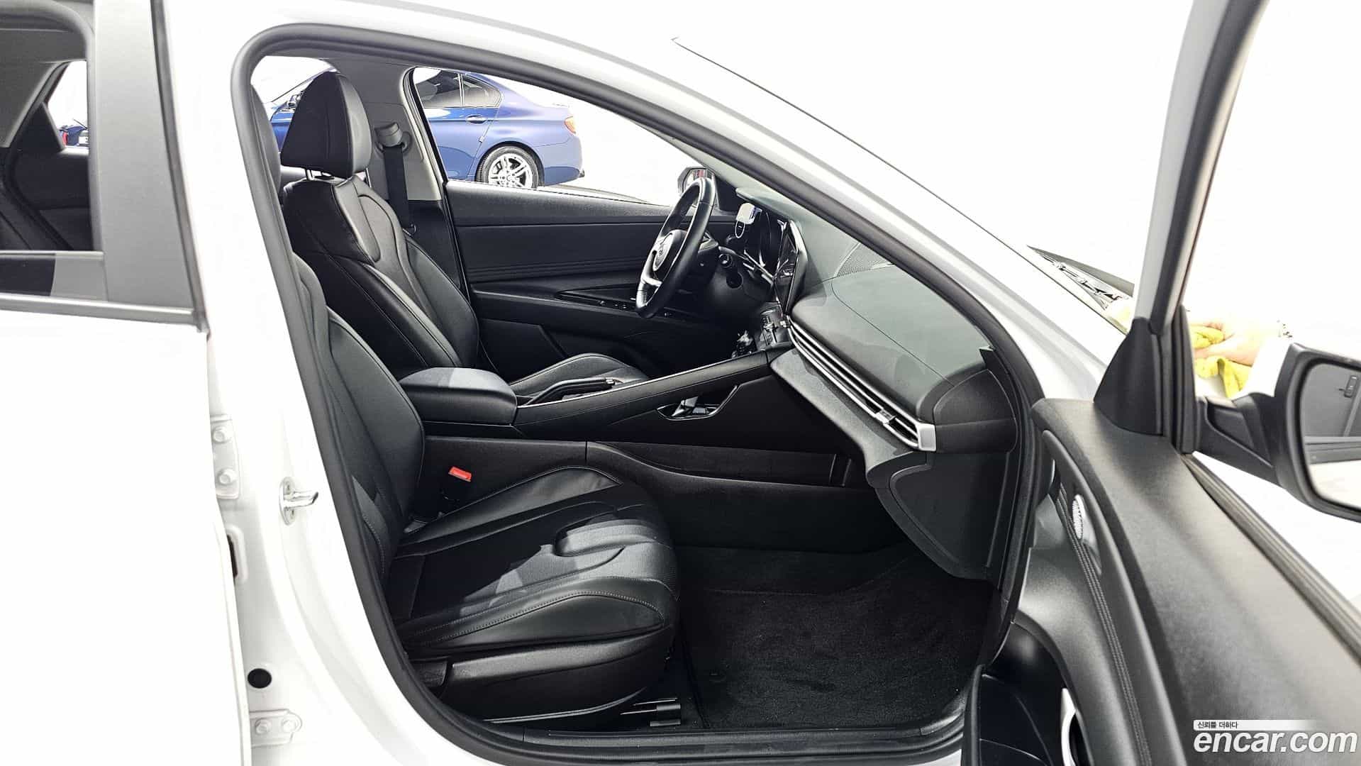 AVANTE Hyundai 2020.8-OPTION-015