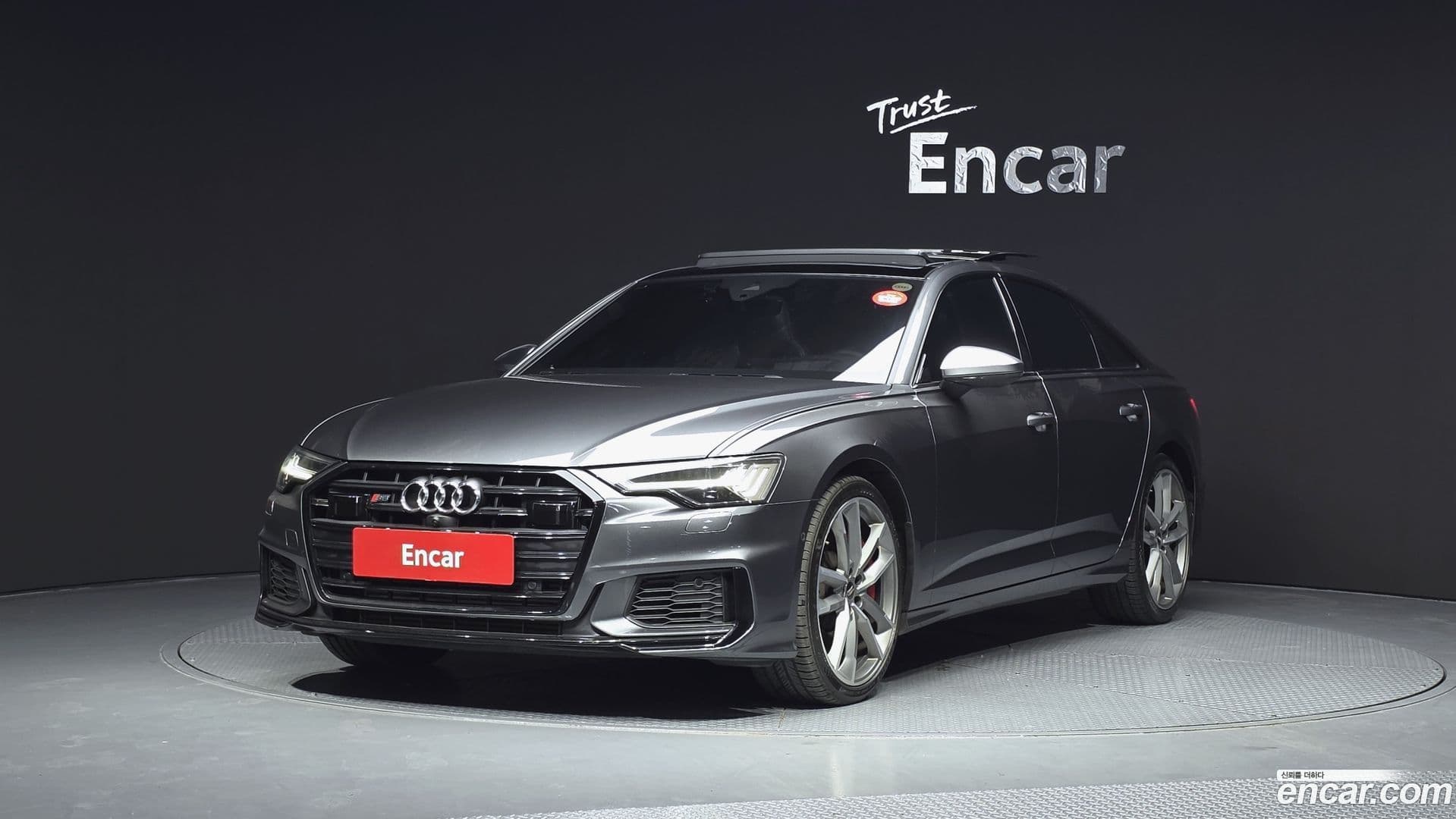 Main__Slider__Photo:S6 Audi 2021.11-0