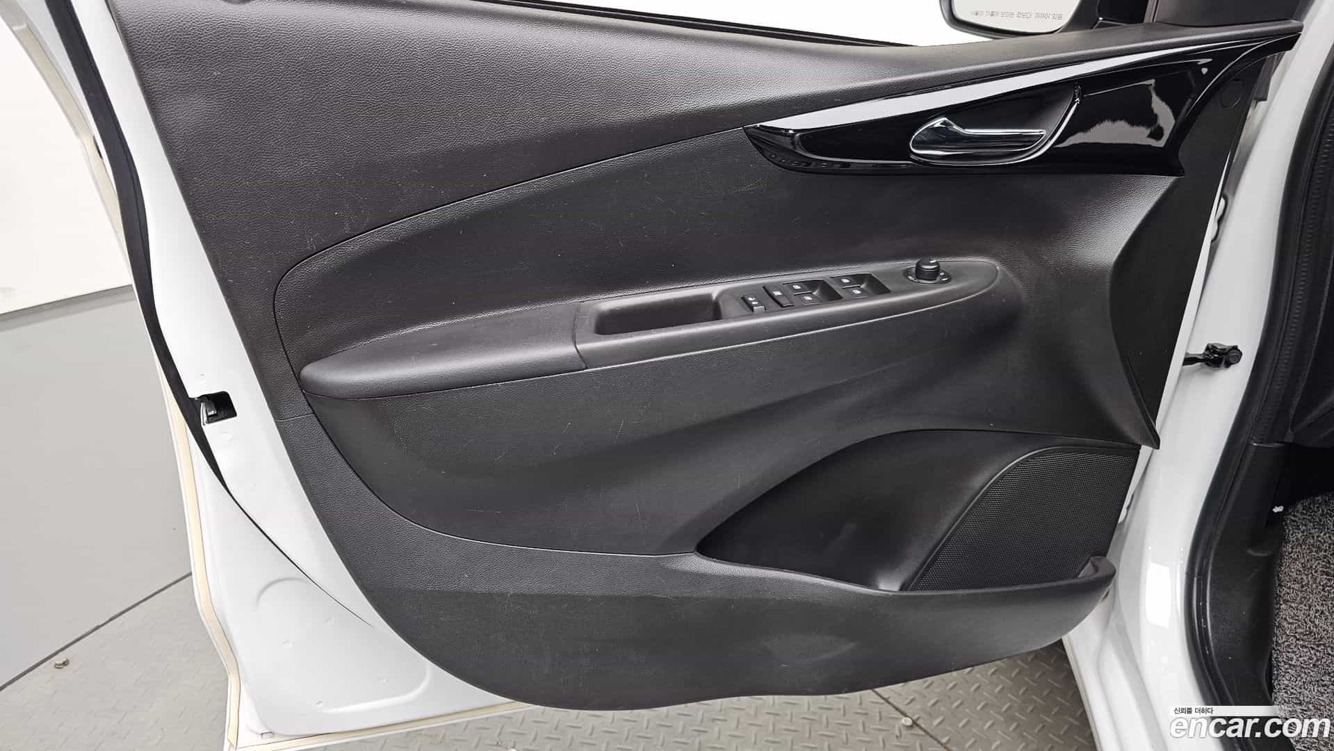 Spark Chevrolet 2021.9-INNER-034