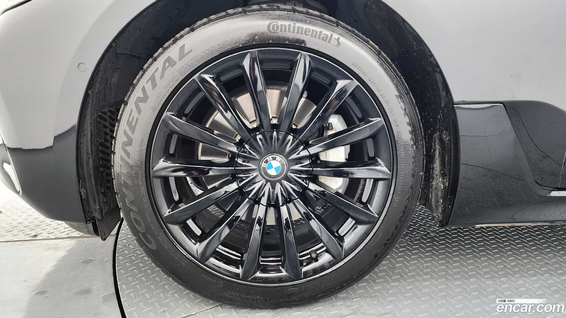 Gran Turismo BMW 2021.1-OUTER-005