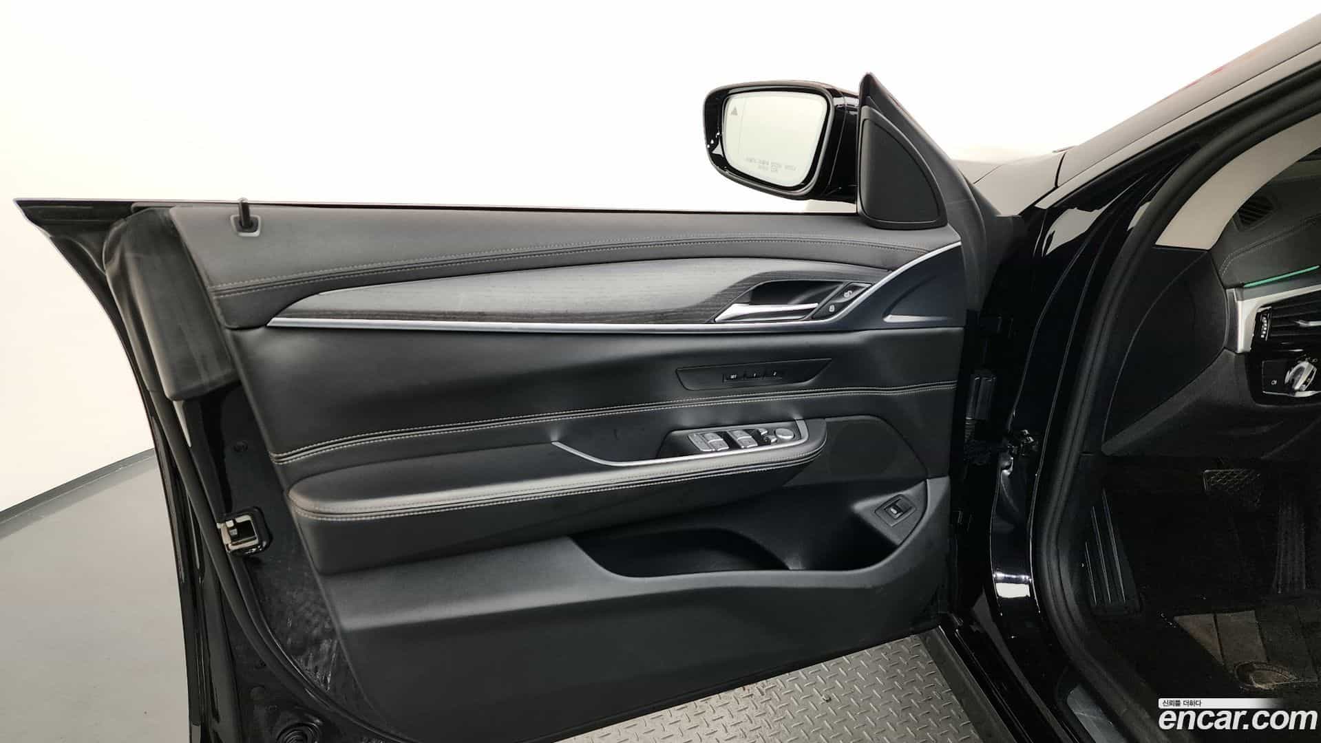 Gran Turismo BMW 2021.1-INNER-034