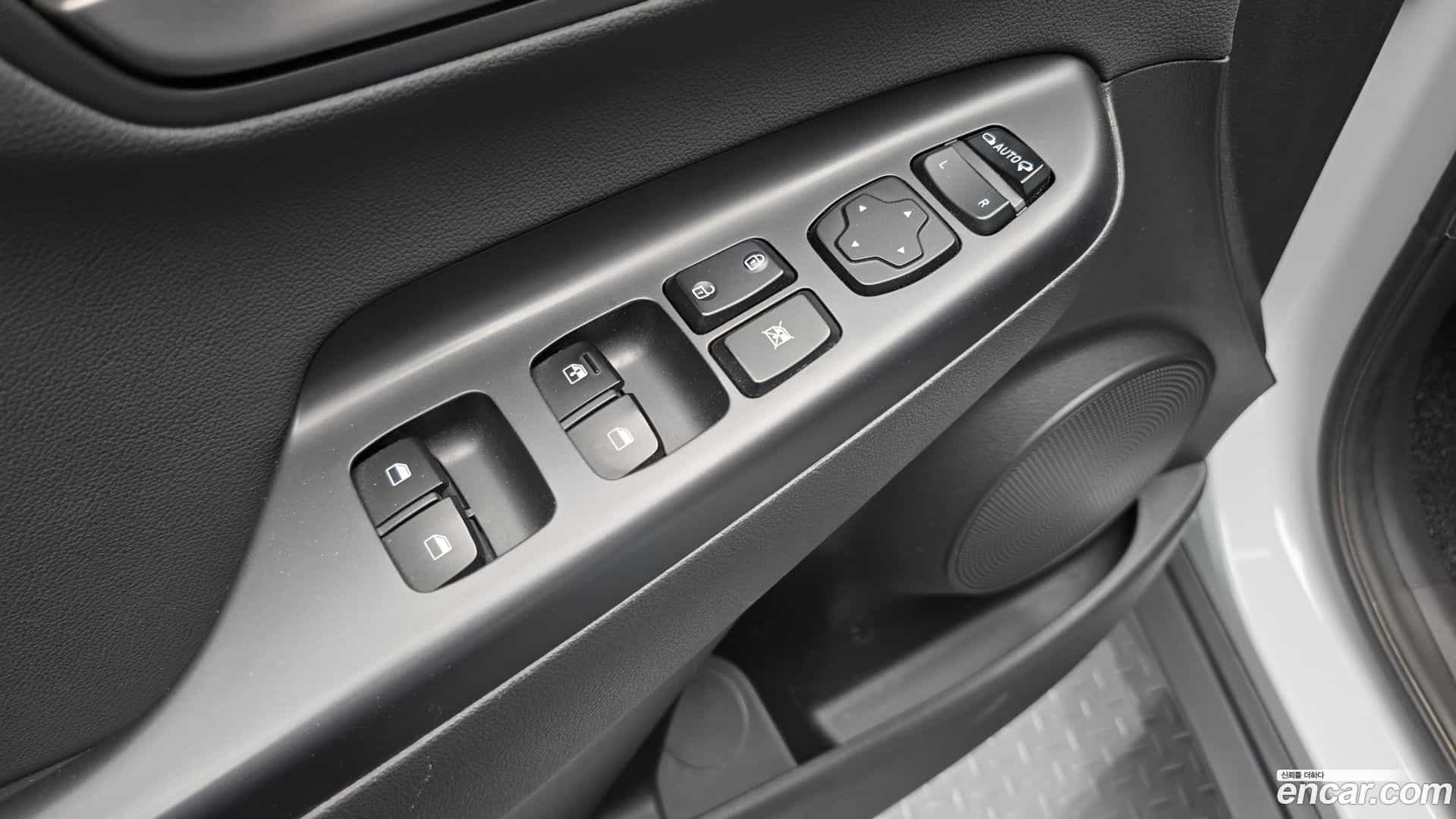 Kona Hyundai 2018.7-OPTION-041