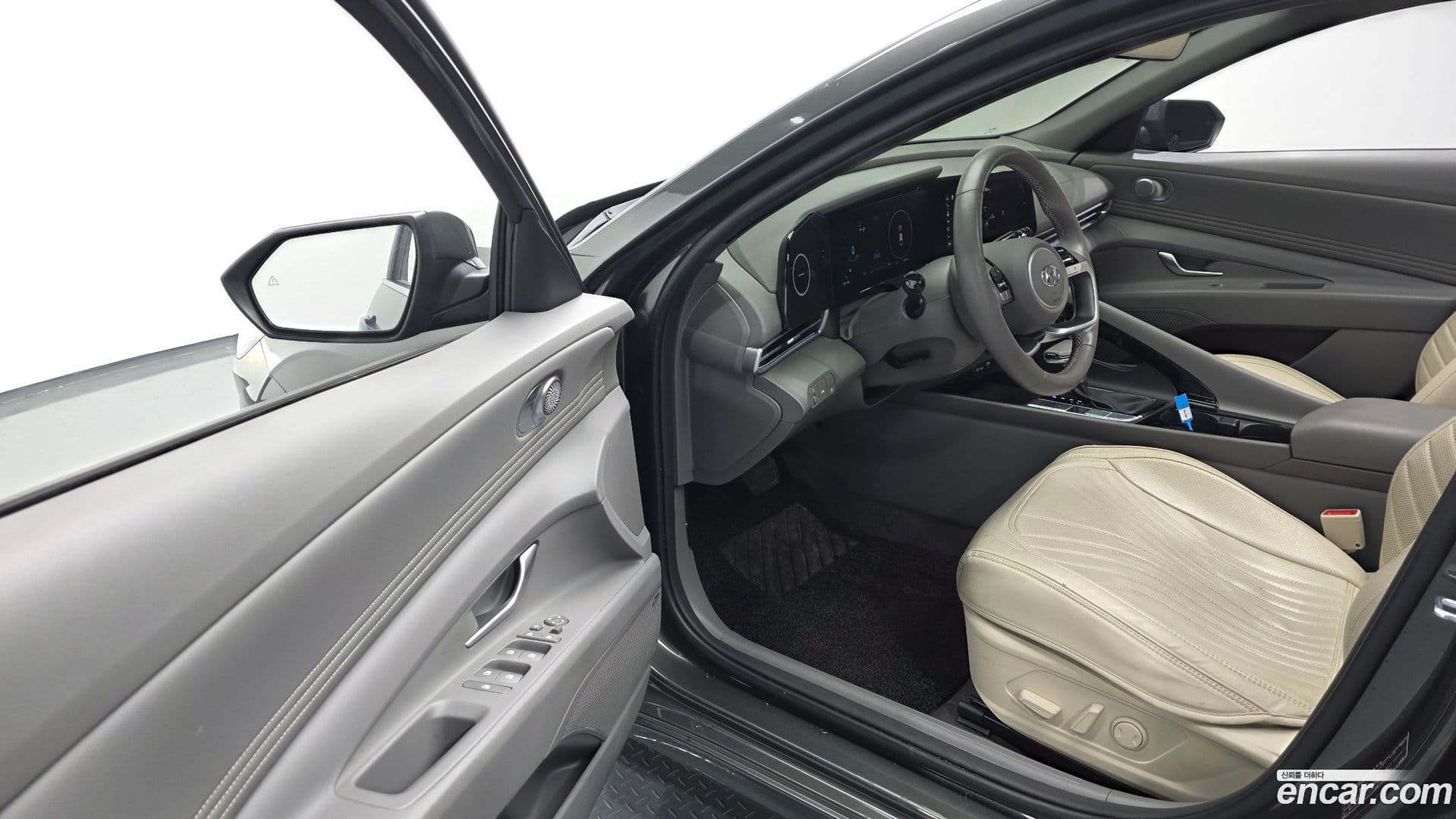 Main__Slider__Photo:AVANTE Hyundai 2023.2-9
