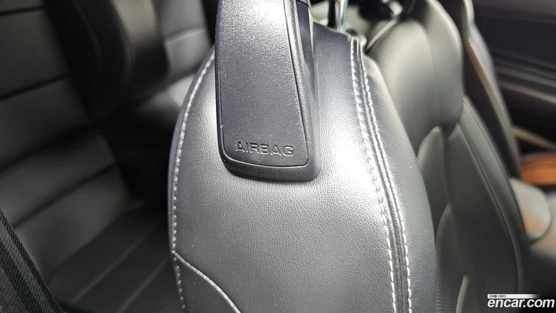 Mustang Ford 2022.11-OPTION-041