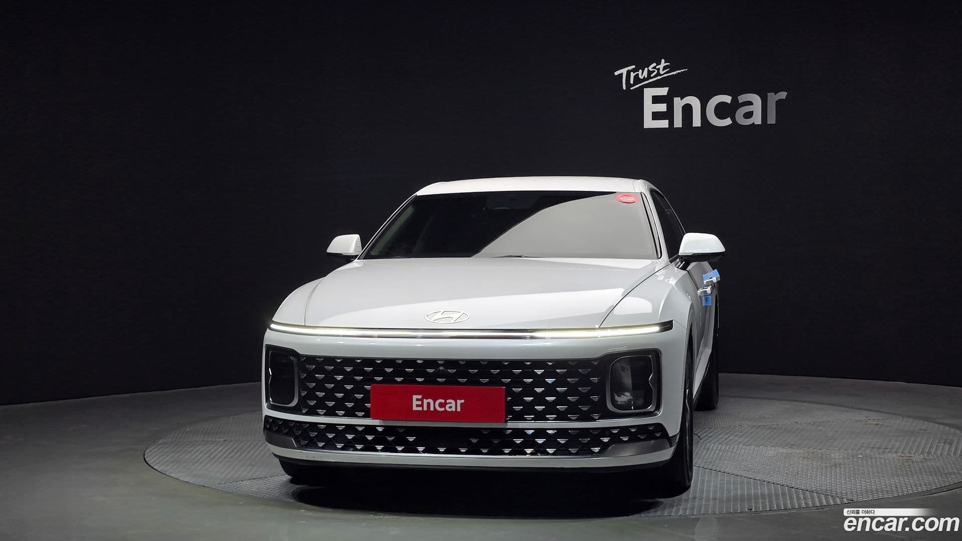 Main__Slider__Photo:Grandeur Hyundai 2023.0-2