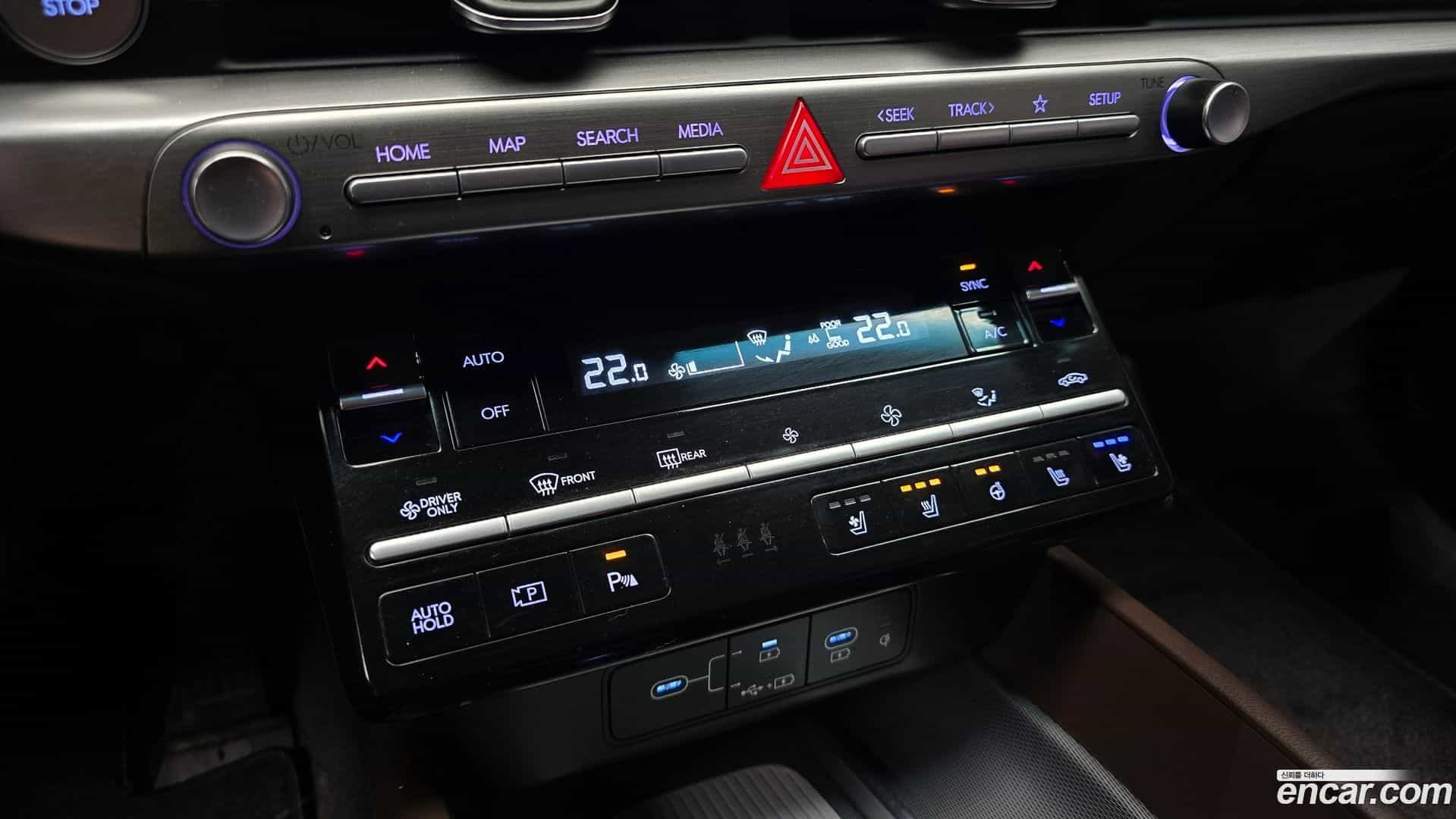 Grandeur Hyundai 2023.0-OPTION-044