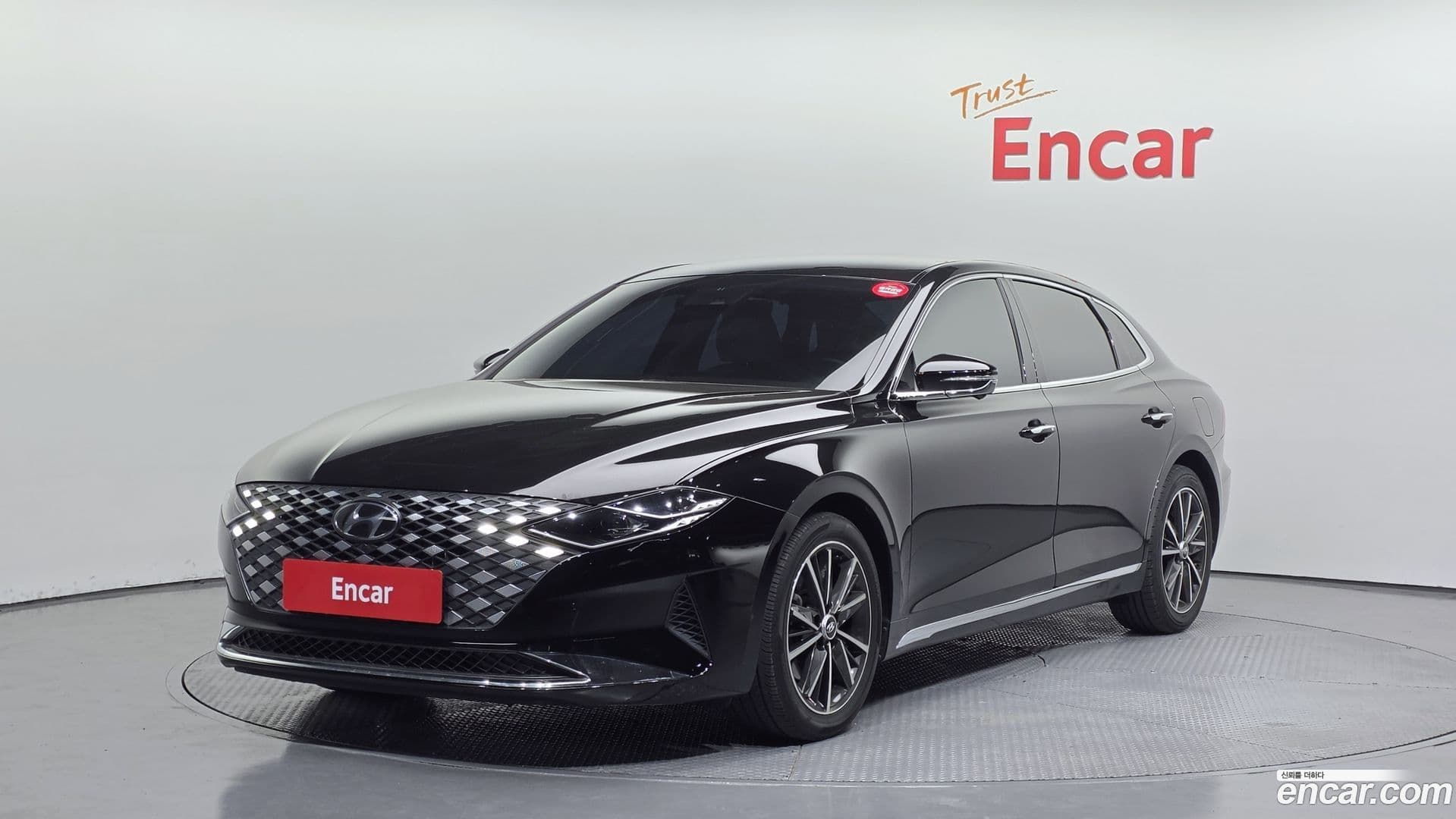 Main__Slider__Photo:Grandeur Hyundai 2022.5-0