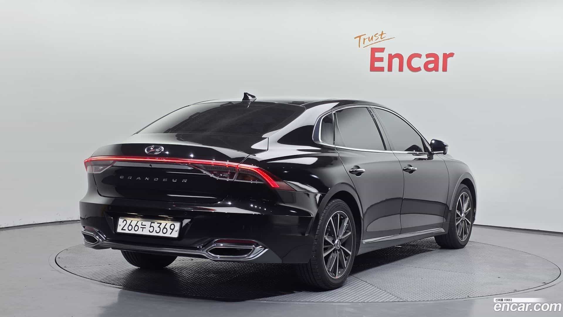 Grandeur Hyundai 2022.5-OUTER-002