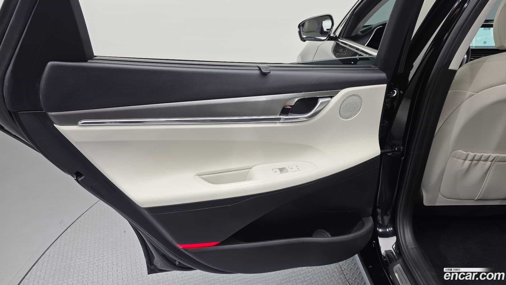 Grandeur Hyundai 2022.5-INNER-035