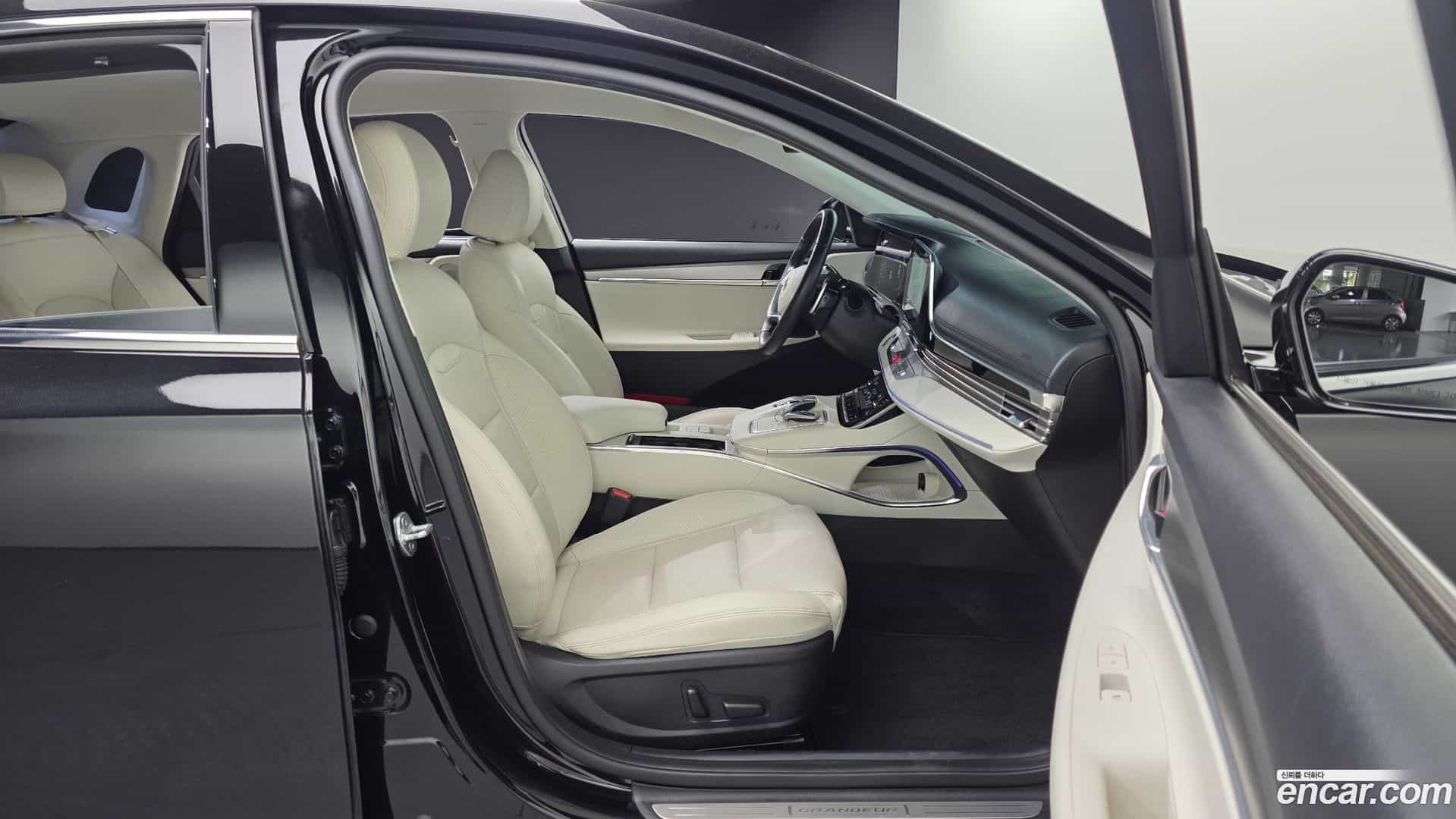 Grandeur Hyundai 2022.5-INNER-036