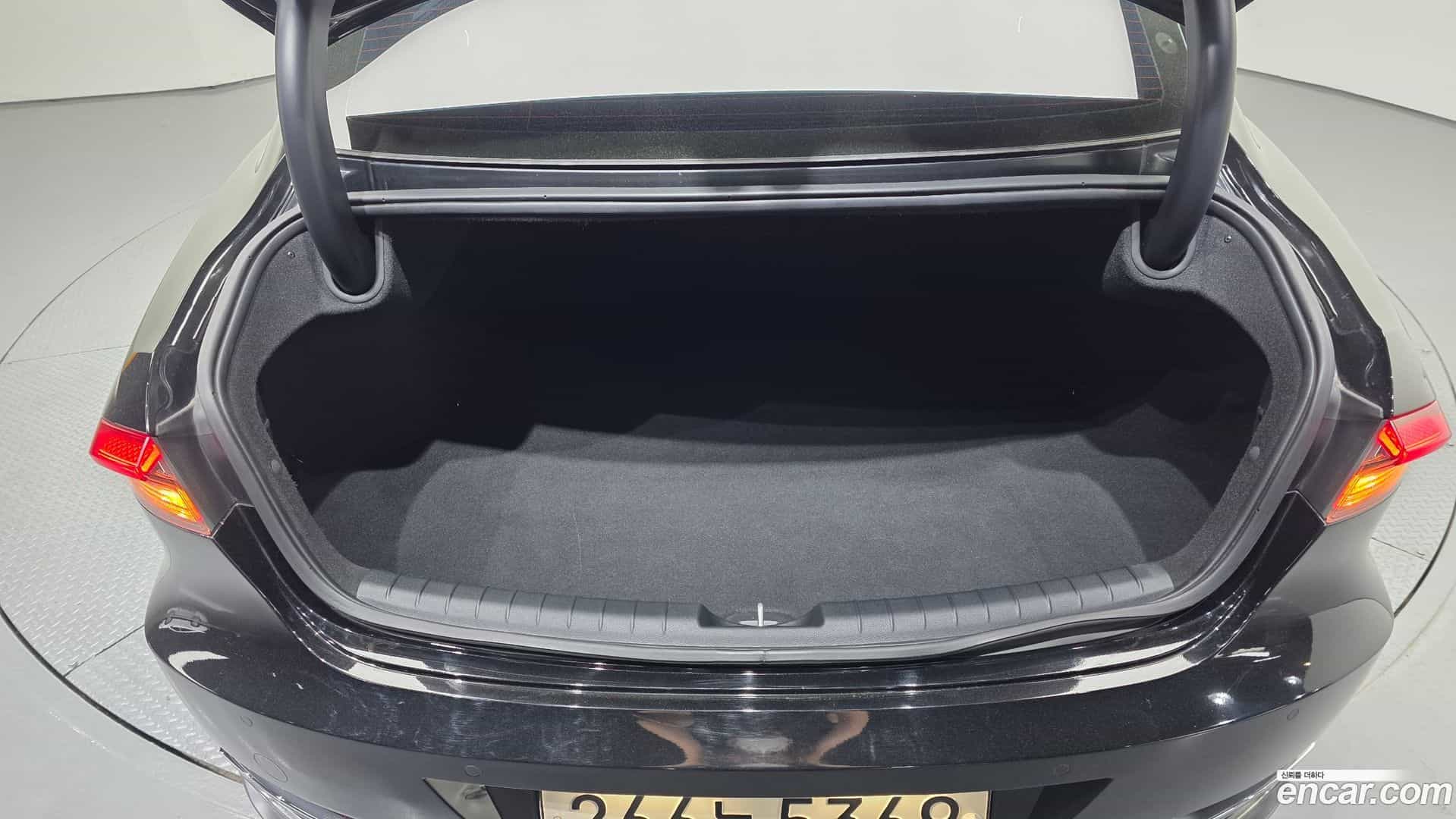 Grandeur Hyundai 2022.5-OPTION-043