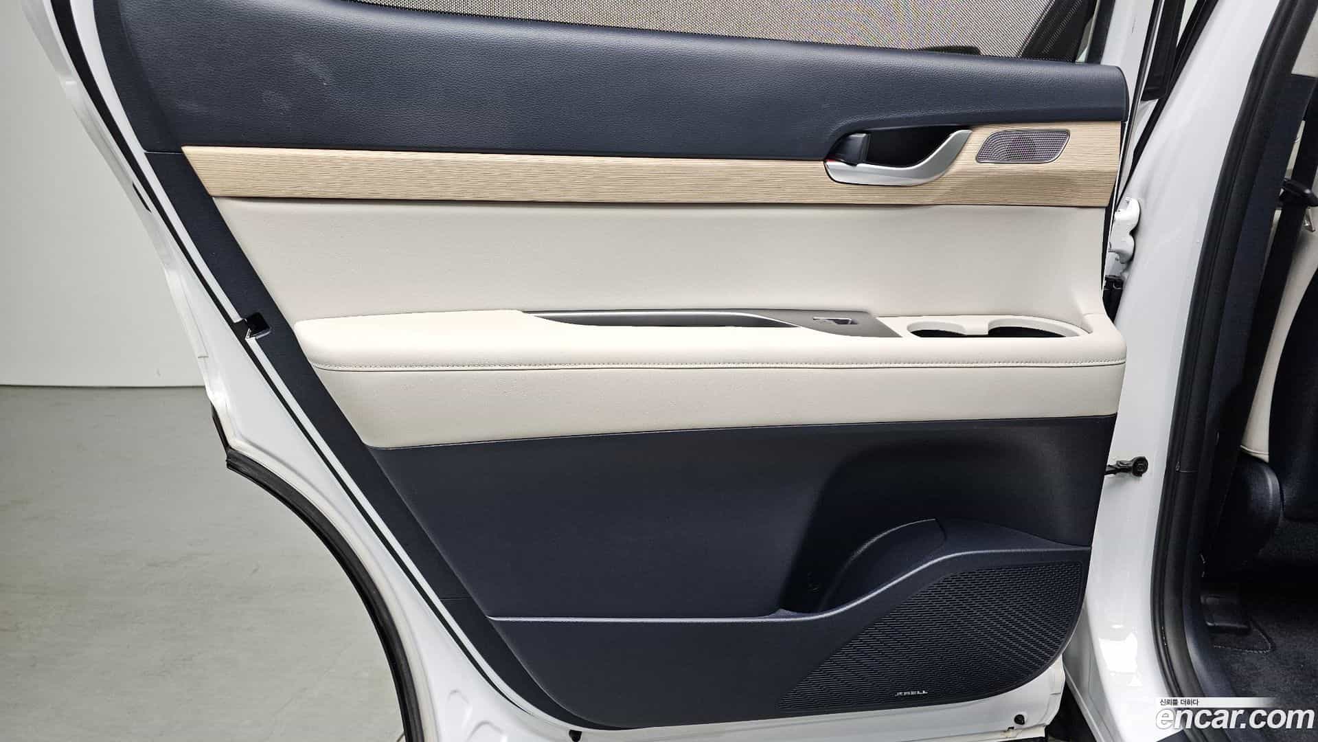 Palisade Hyundai 2023.1-INNER-035