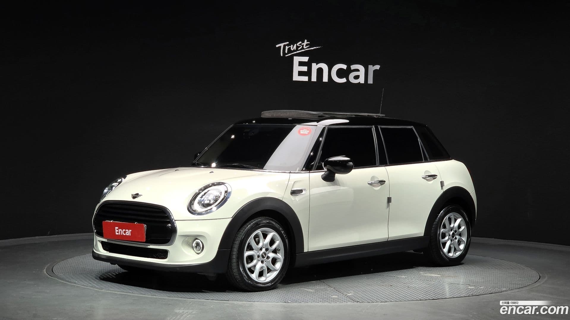 Main__Slider__Photo:Cooper Mini 2021.3-0