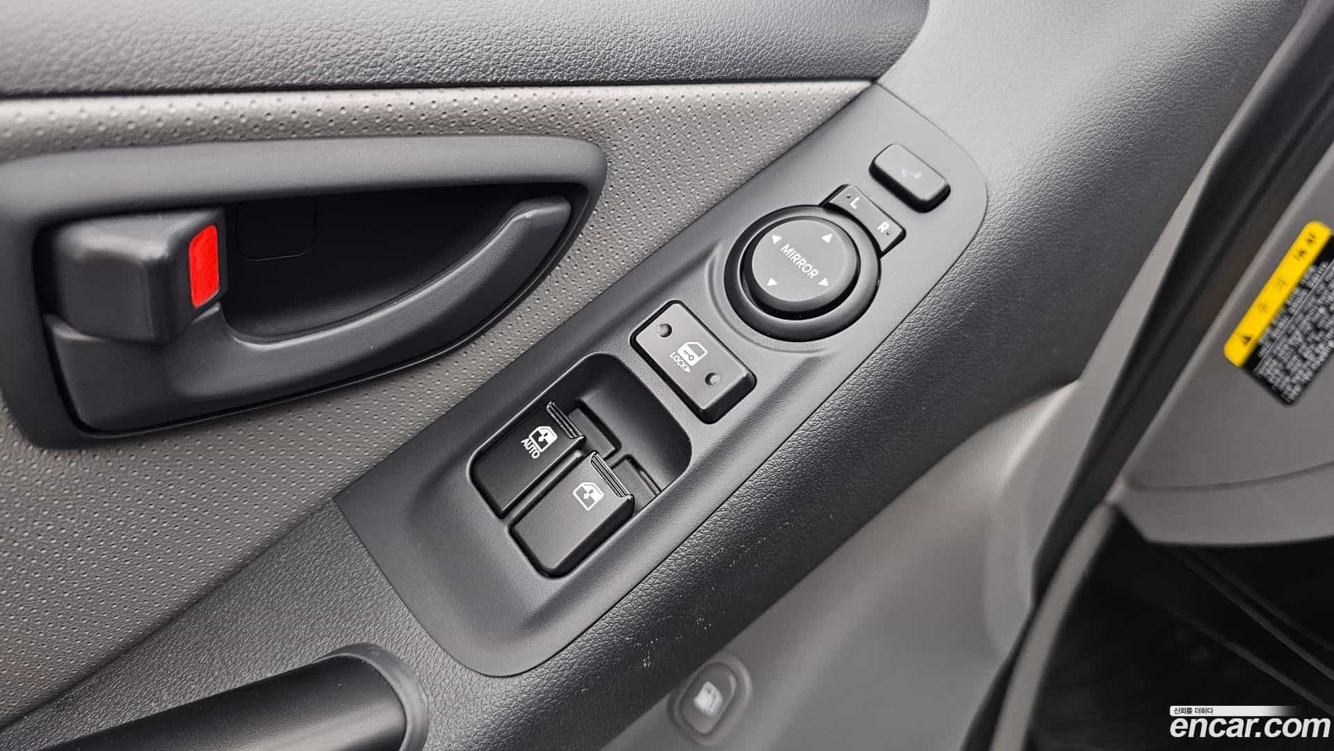 Starex Hyundai 2020.6-OPTION-020