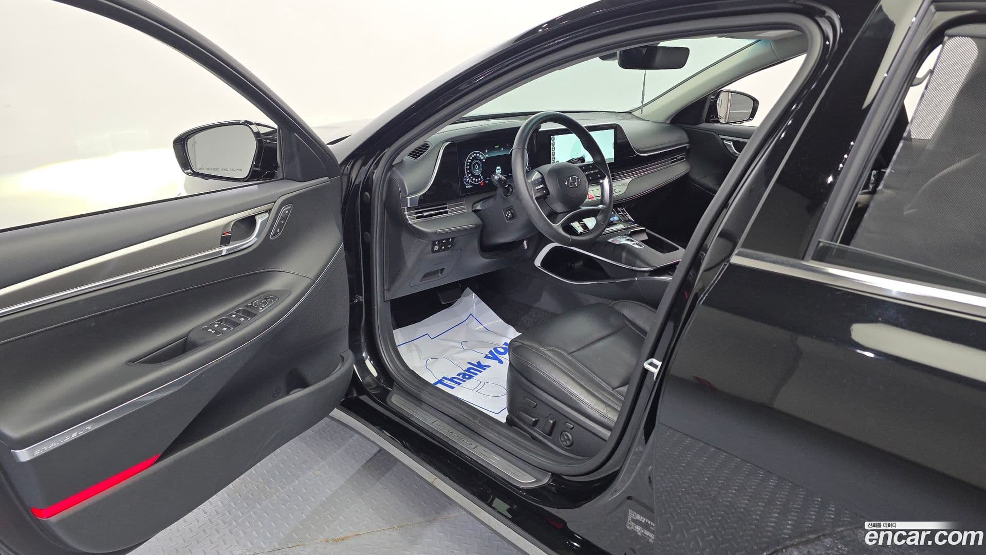 Main__Slider__Photo:Grandeur Hyundai 2022.5-9