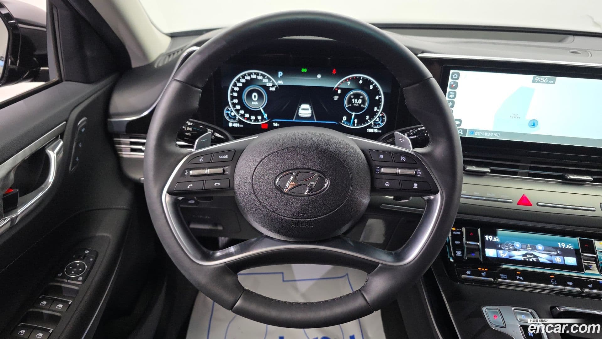 Main__Slider__Photo:Grandeur Hyundai 2022.5-14