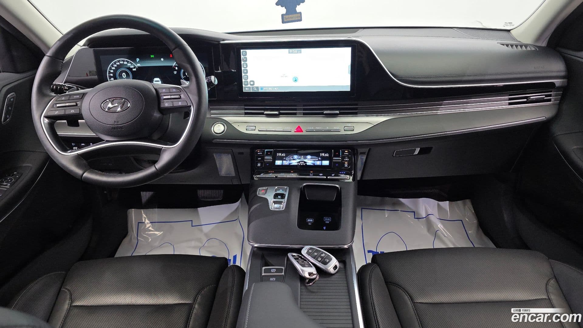 Main__Slider__Photo:Grandeur Hyundai 2022.5-26