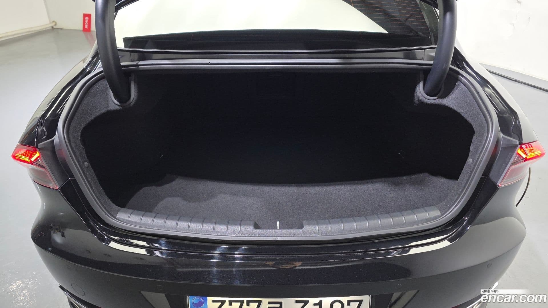Main__Slider__Photo:Grandeur Hyundai 2022.5-31