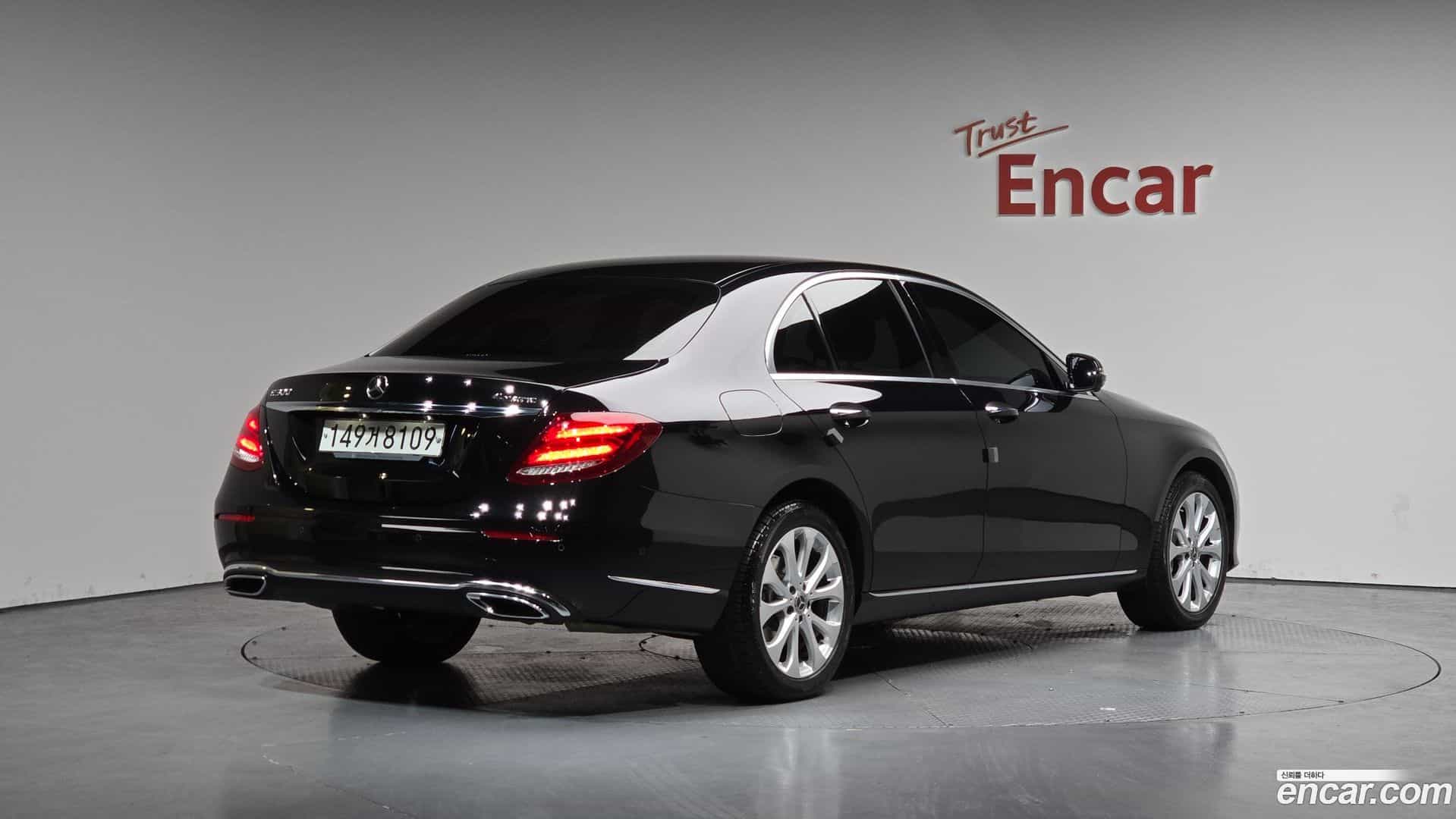 E-Class Mercedes-Benz 2020.4-OUTER-002