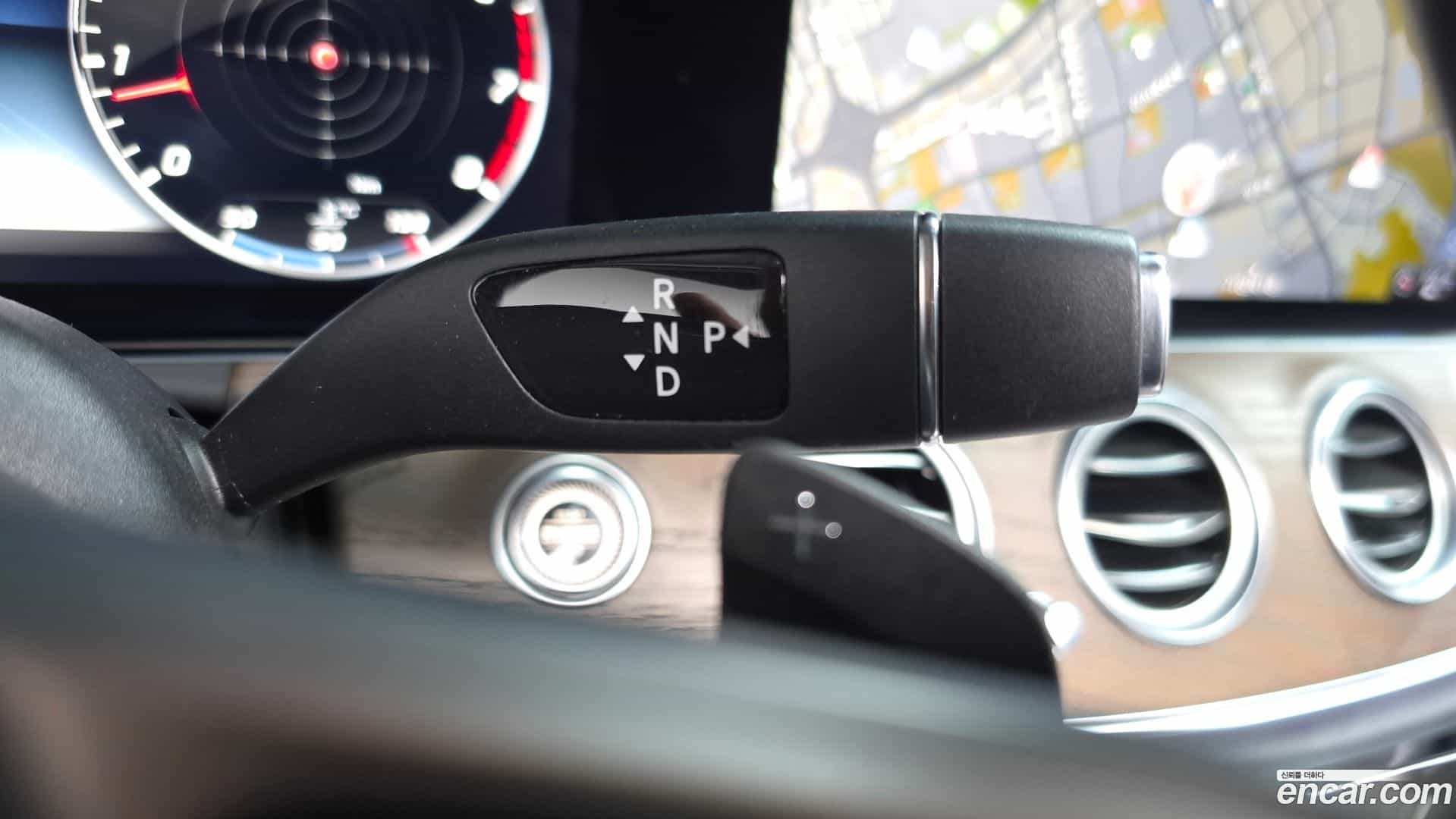 E-Class Mercedes-Benz 2020.4-INNER-009