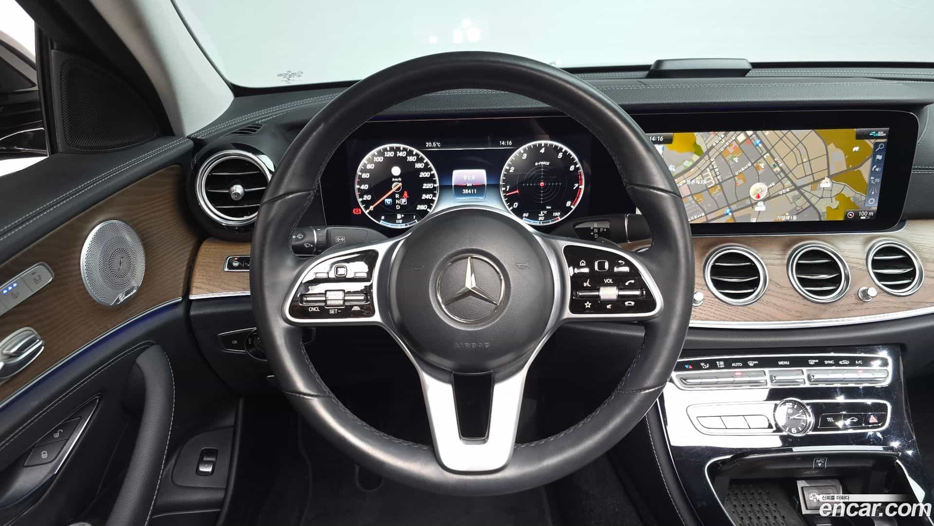 E-Class Mercedes-Benz 2020.4-OPTION-017