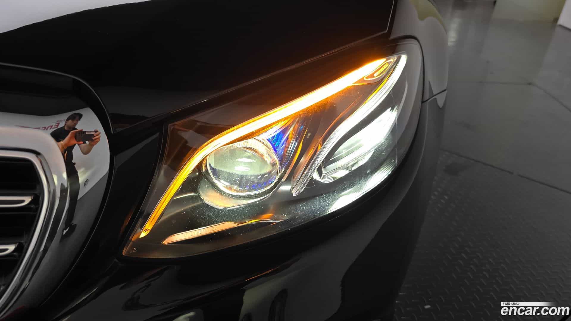 E-Class Mercedes-Benz 2020.4-OUTER-032