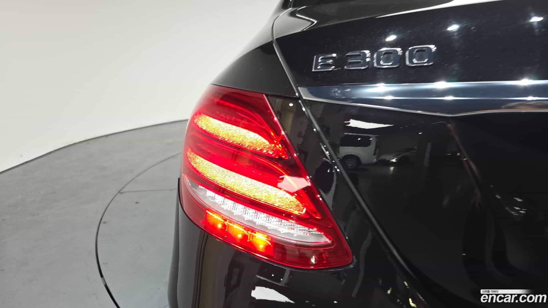 E-Class Mercedes-Benz 2020.4-OUTER-033