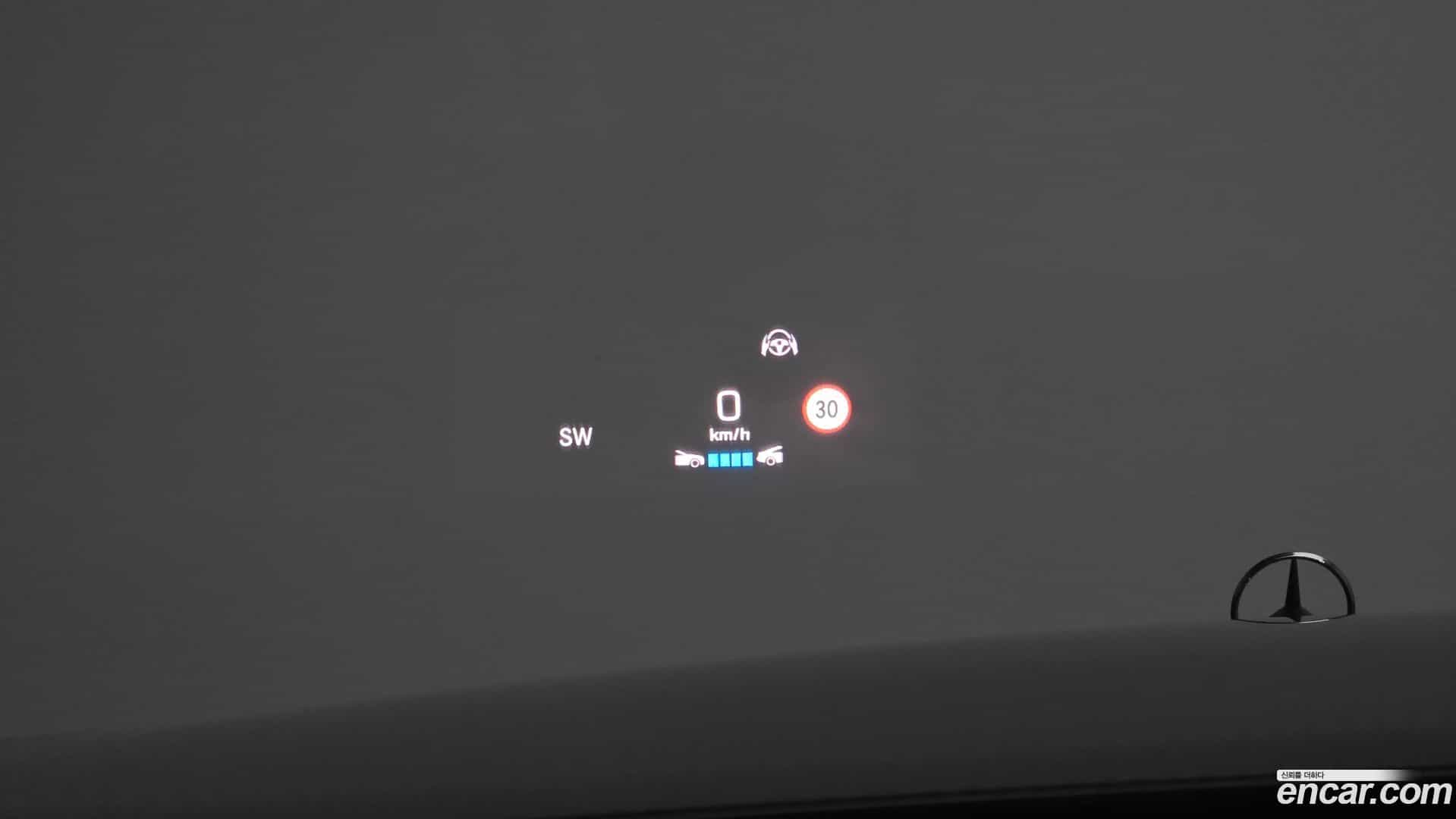 E-Class Mercedes-Benz 2020.4-OPTION-046