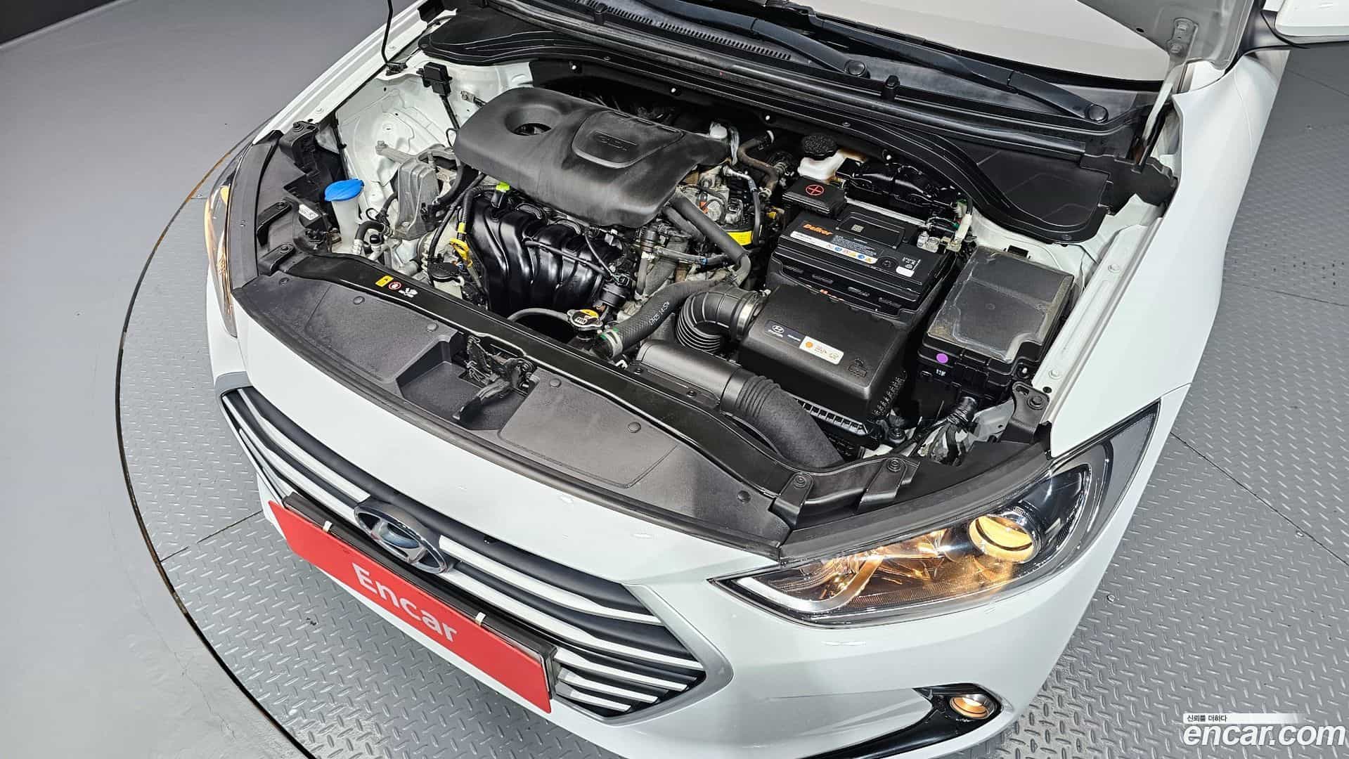 AVANTE Hyundai 2017.10-OUTER-006