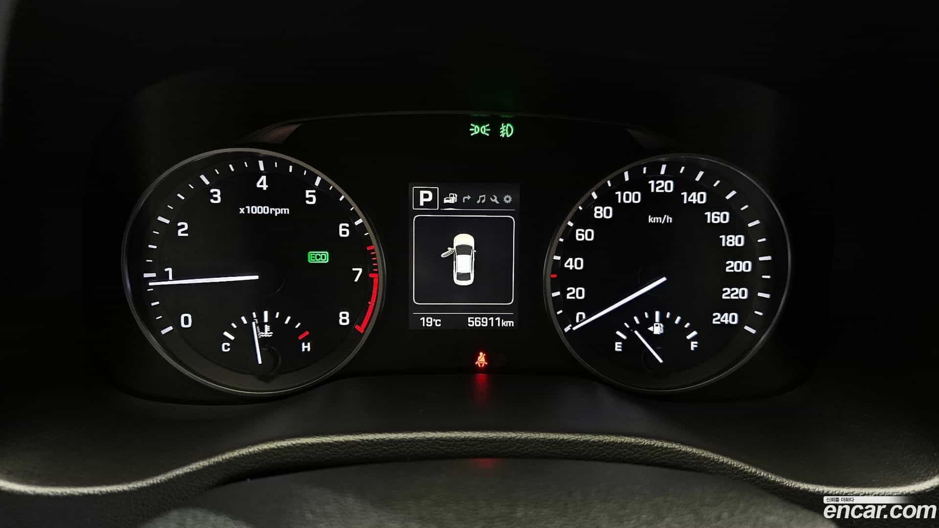 AVANTE Hyundai 2017.10-INNER-008