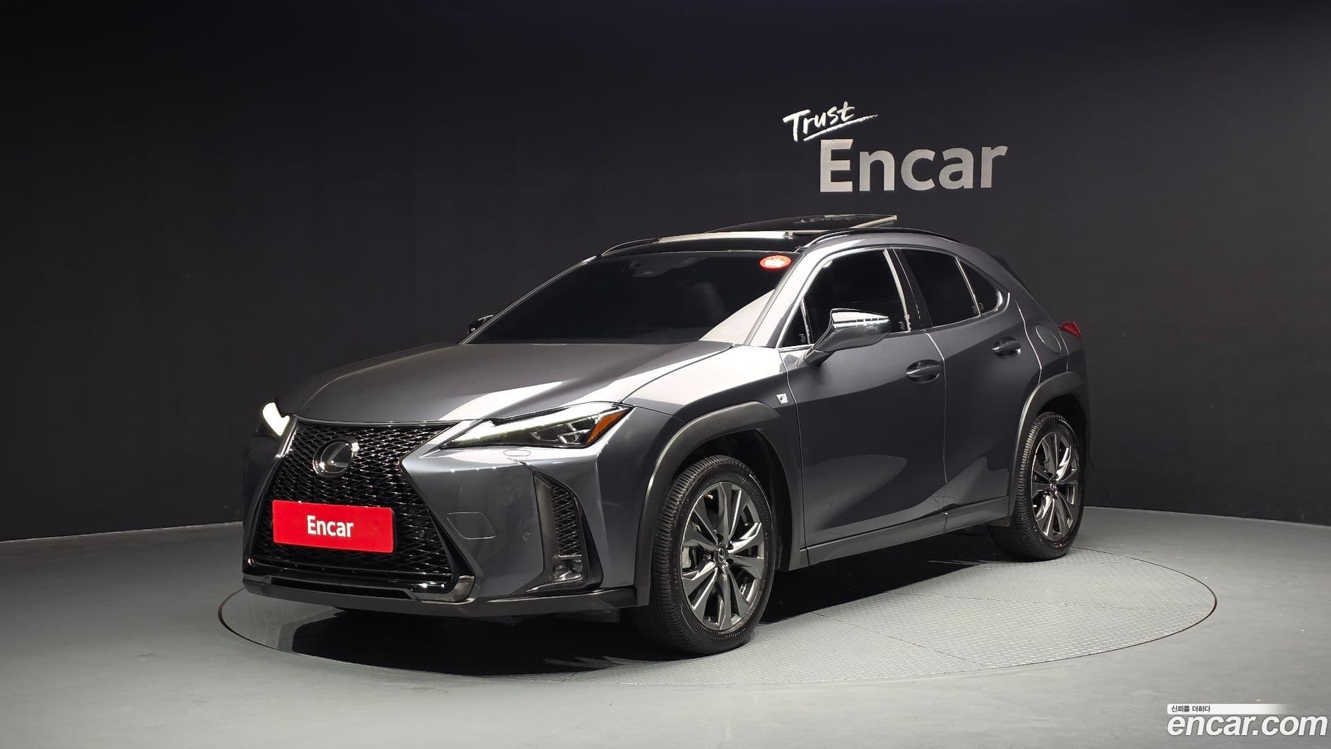 Main__Slider__Photo:UX Lexus 2023.11-0