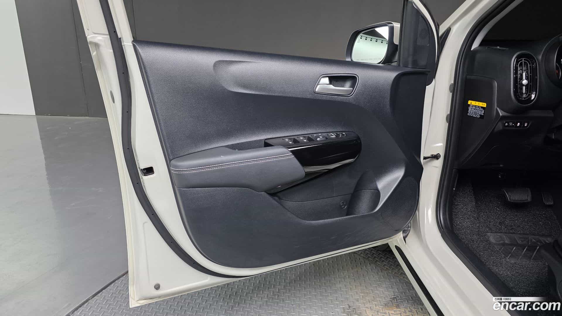 morning Kia 2023.1-INNER-034