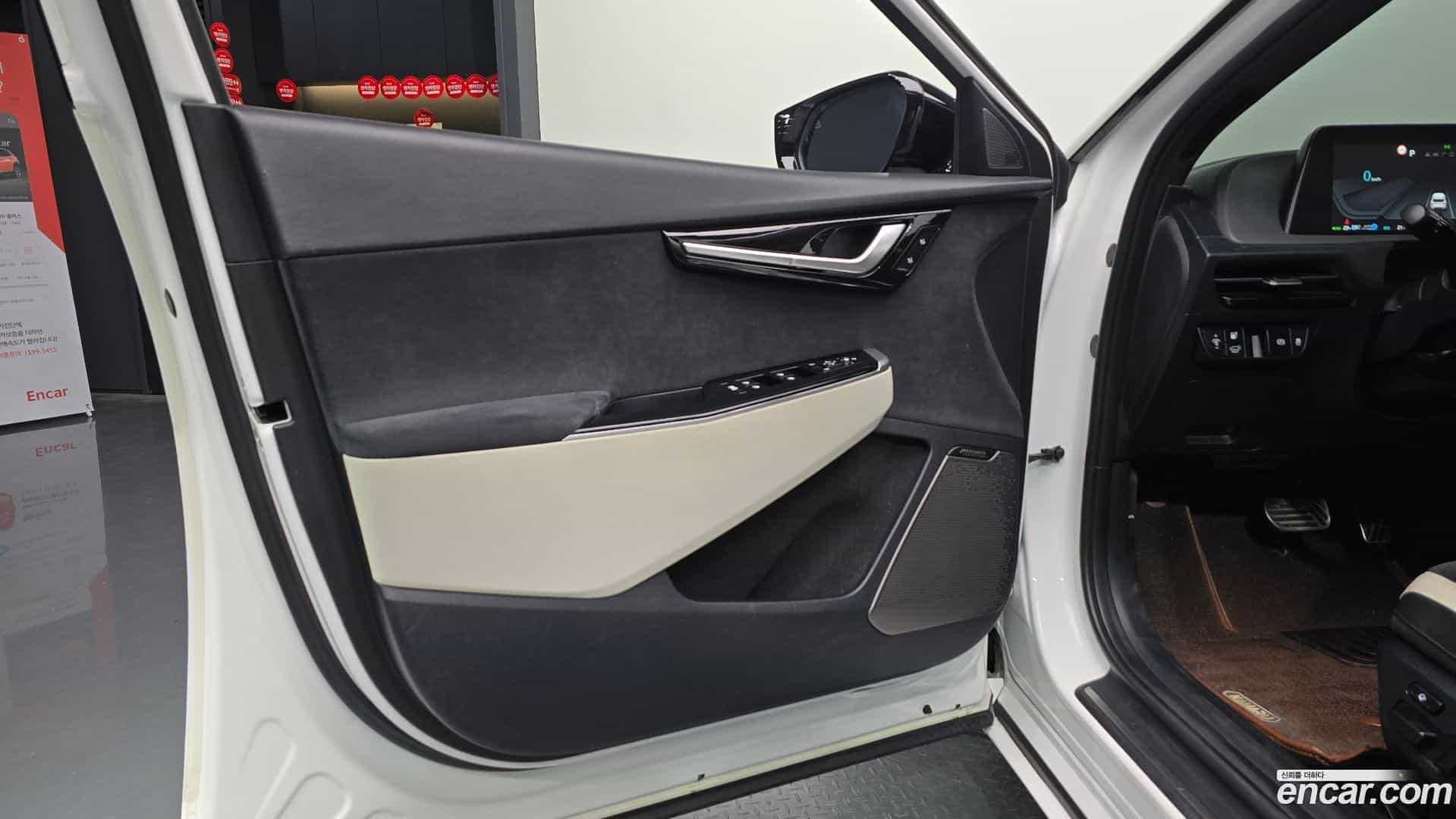 EV6 Kia 2021.9-INNER-034
