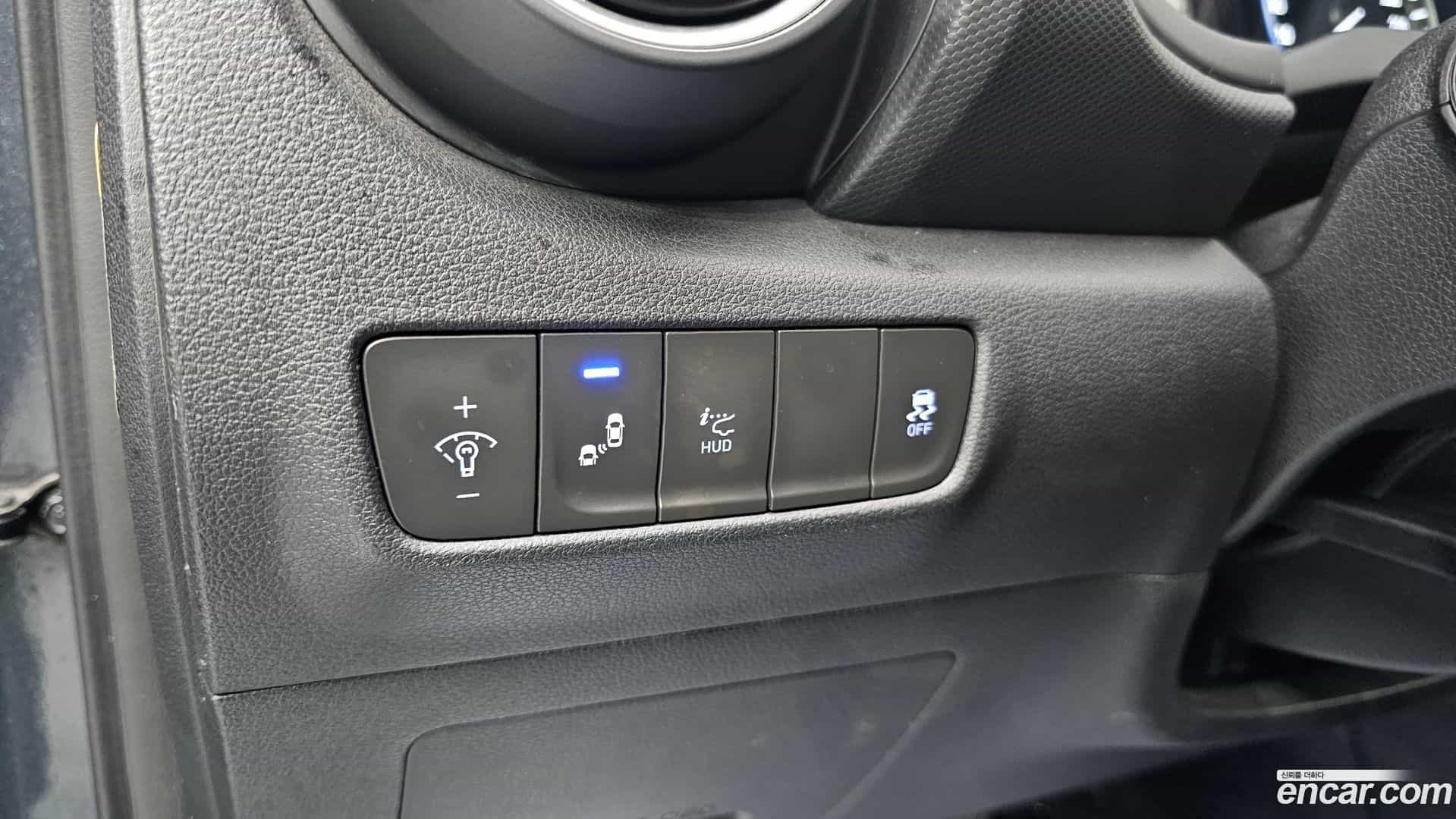 Kona Hyundai 2018.0-OPTION-017