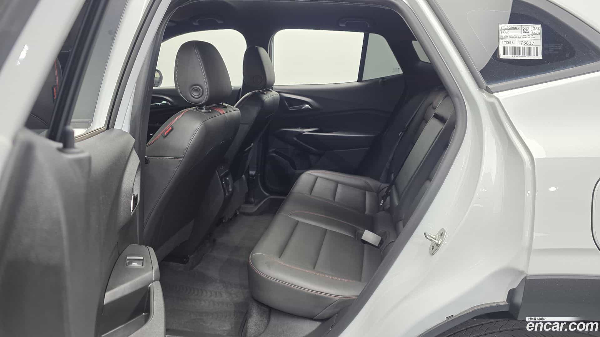 Trax Chevrolet 2023.10-OPTION-016