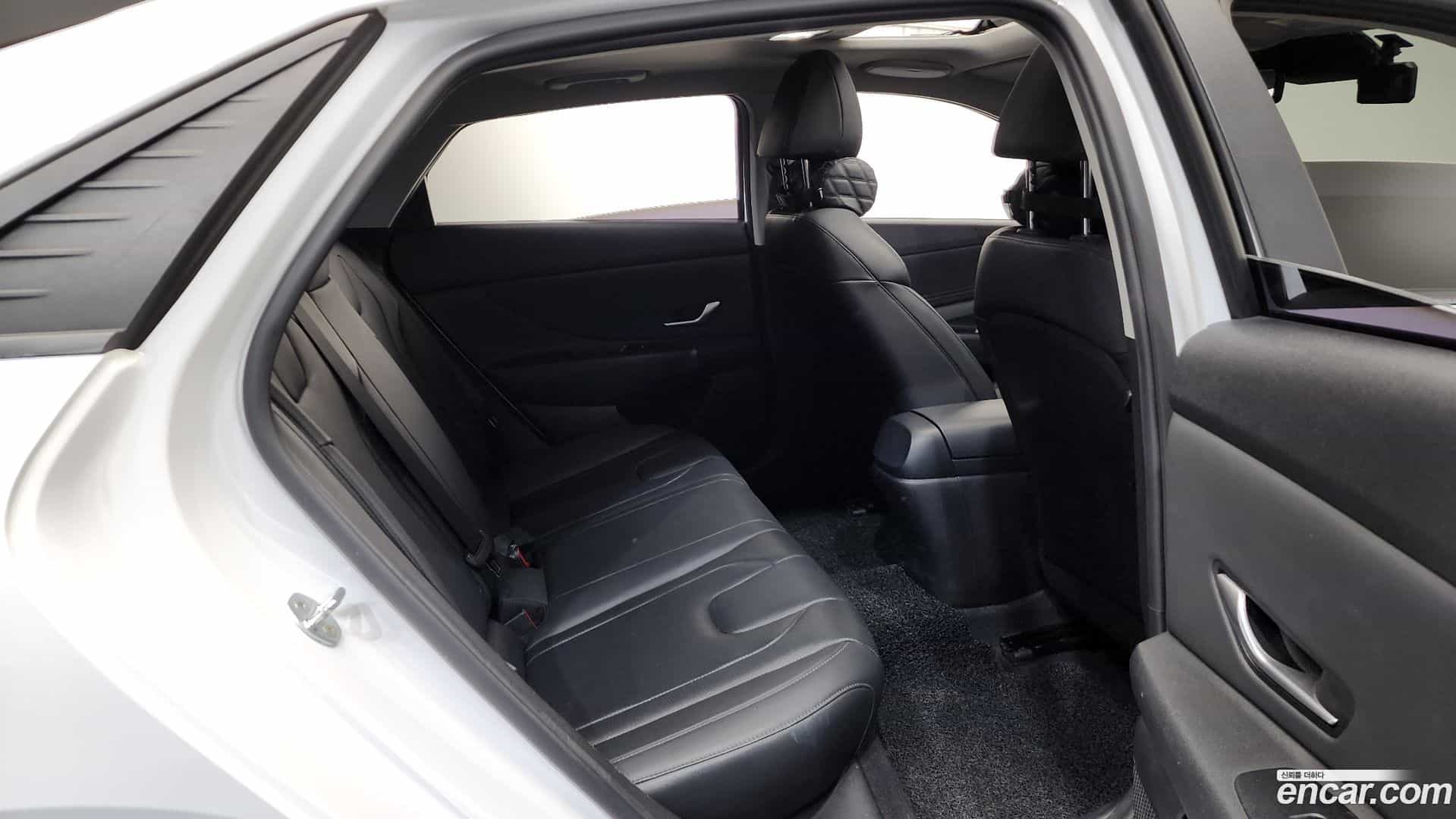 AVANTE Hyundai 2020.8-OPTION-015