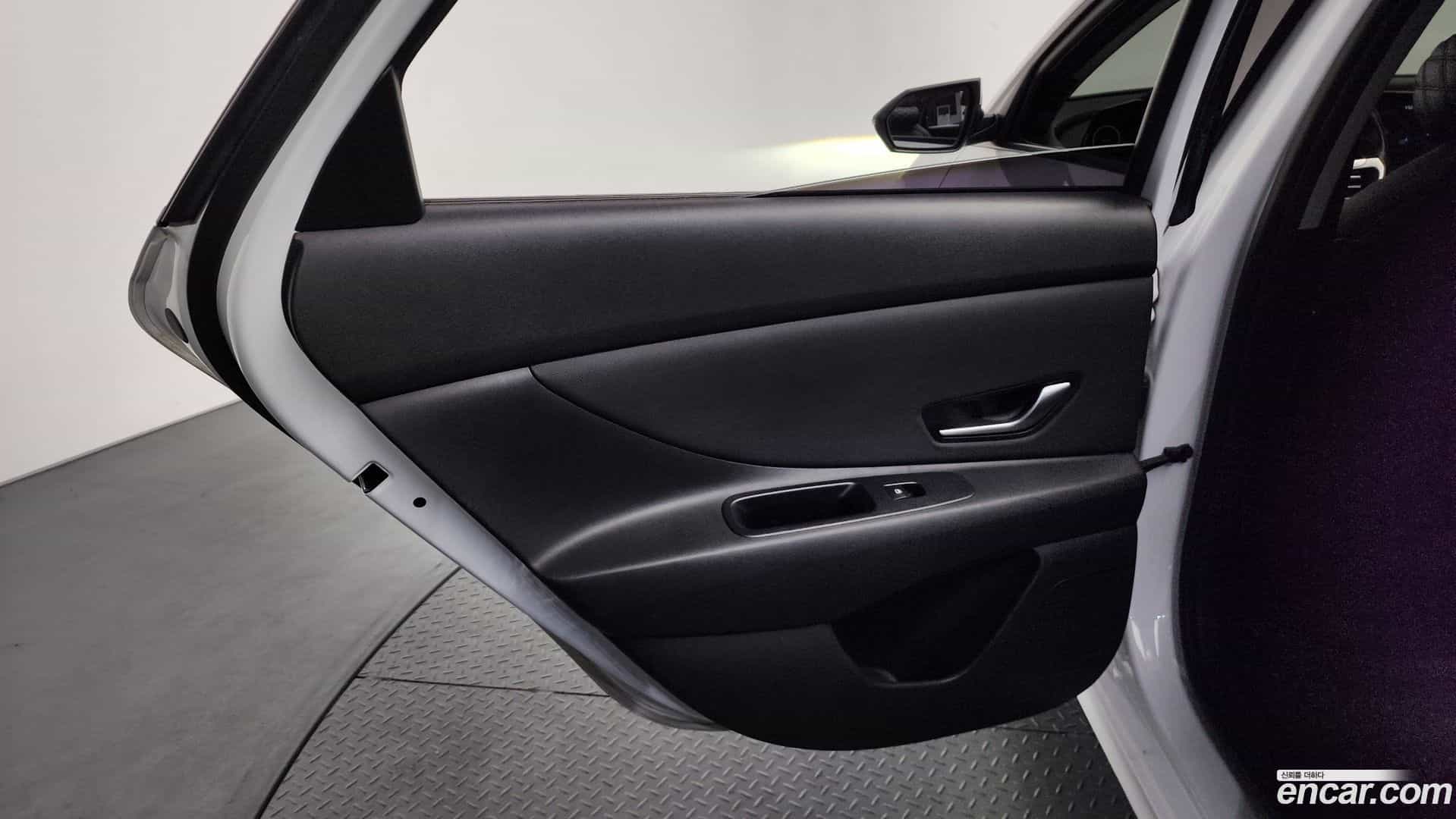AVANTE Hyundai 2020.8-INNER-035